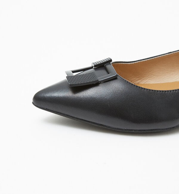 AU BANNISTER「スクエアモチーフフラットパンプス」|パンプス|