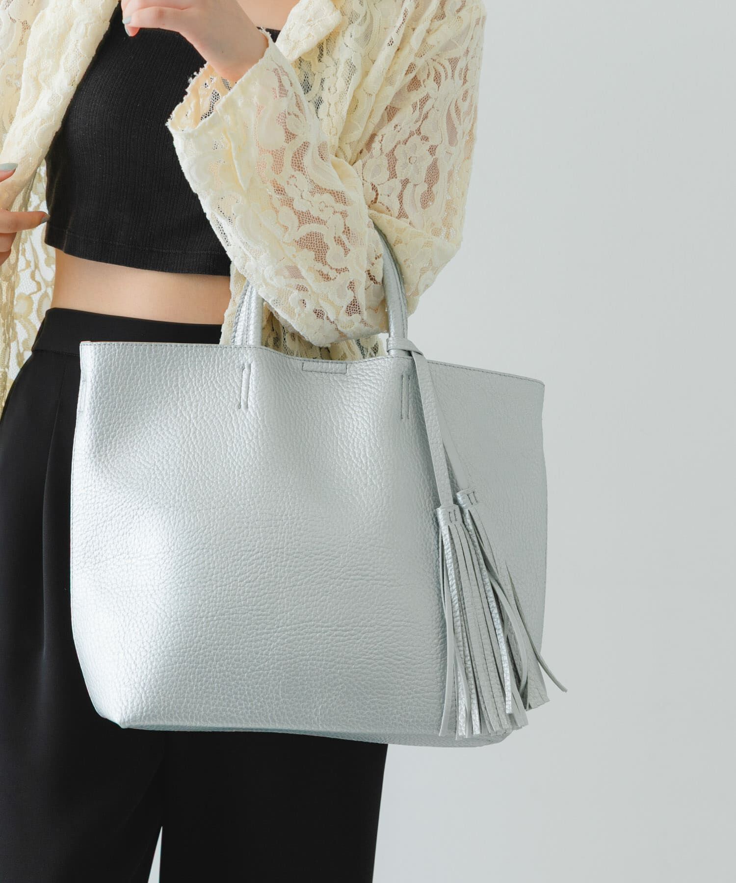 RODE SKO「タッセル軽量2WAYシンプルトートバッグ」|トートバッグ|