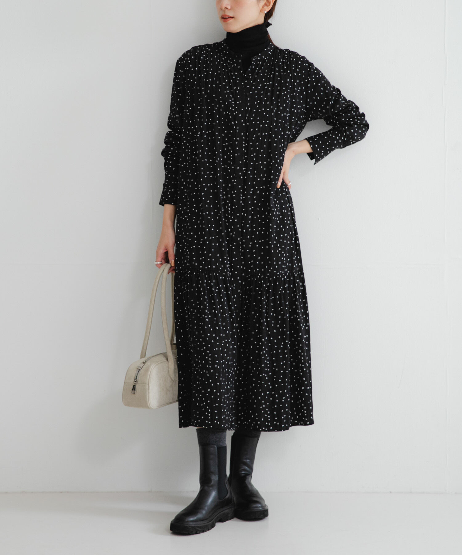 URBAN RESEARCH「ギャザーティアードワンピース」|ワンピース|