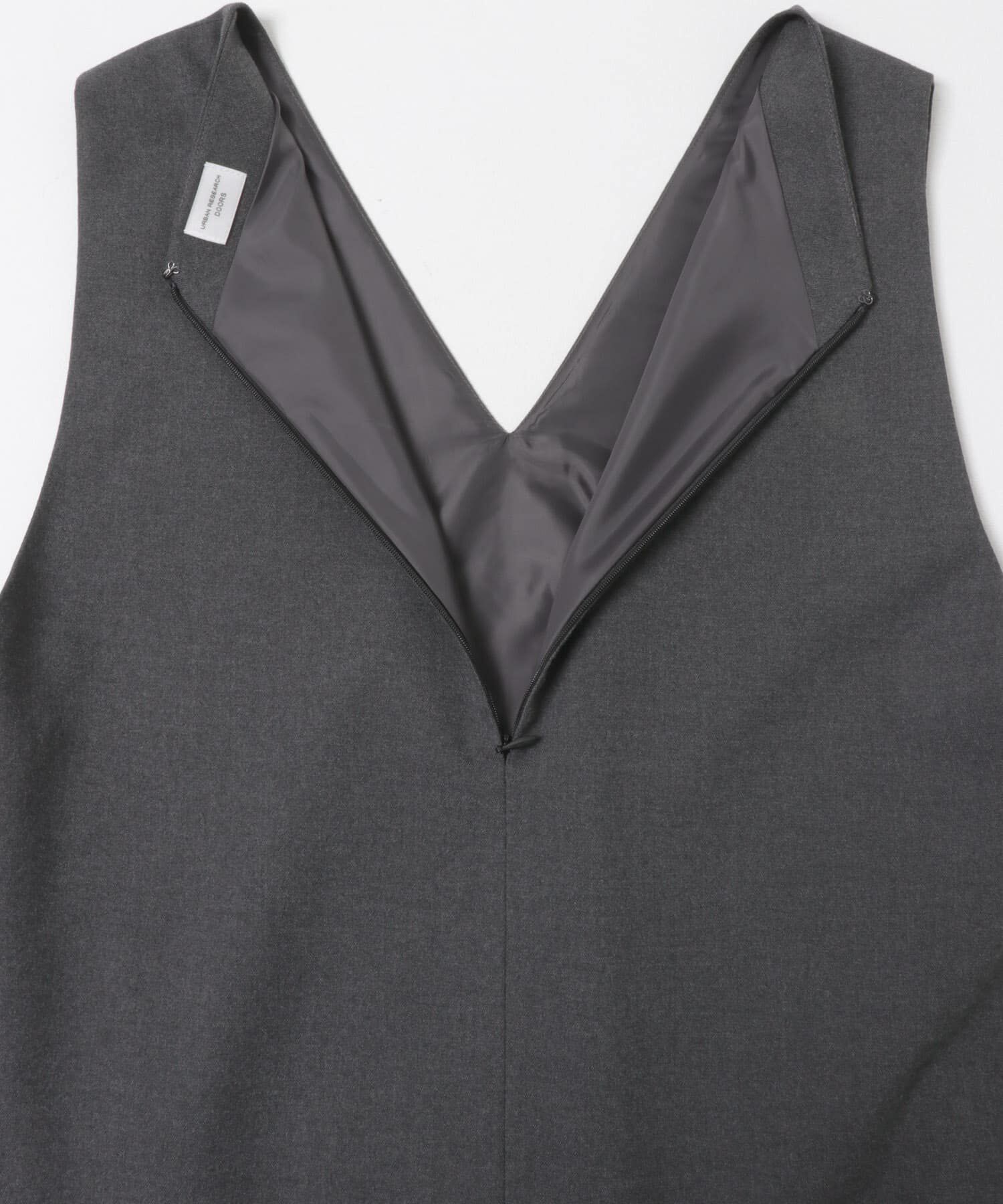 URBAN RESEARCH DOORS「『UR TECH』ストレートラインジャンパースカート」|ワンピース|