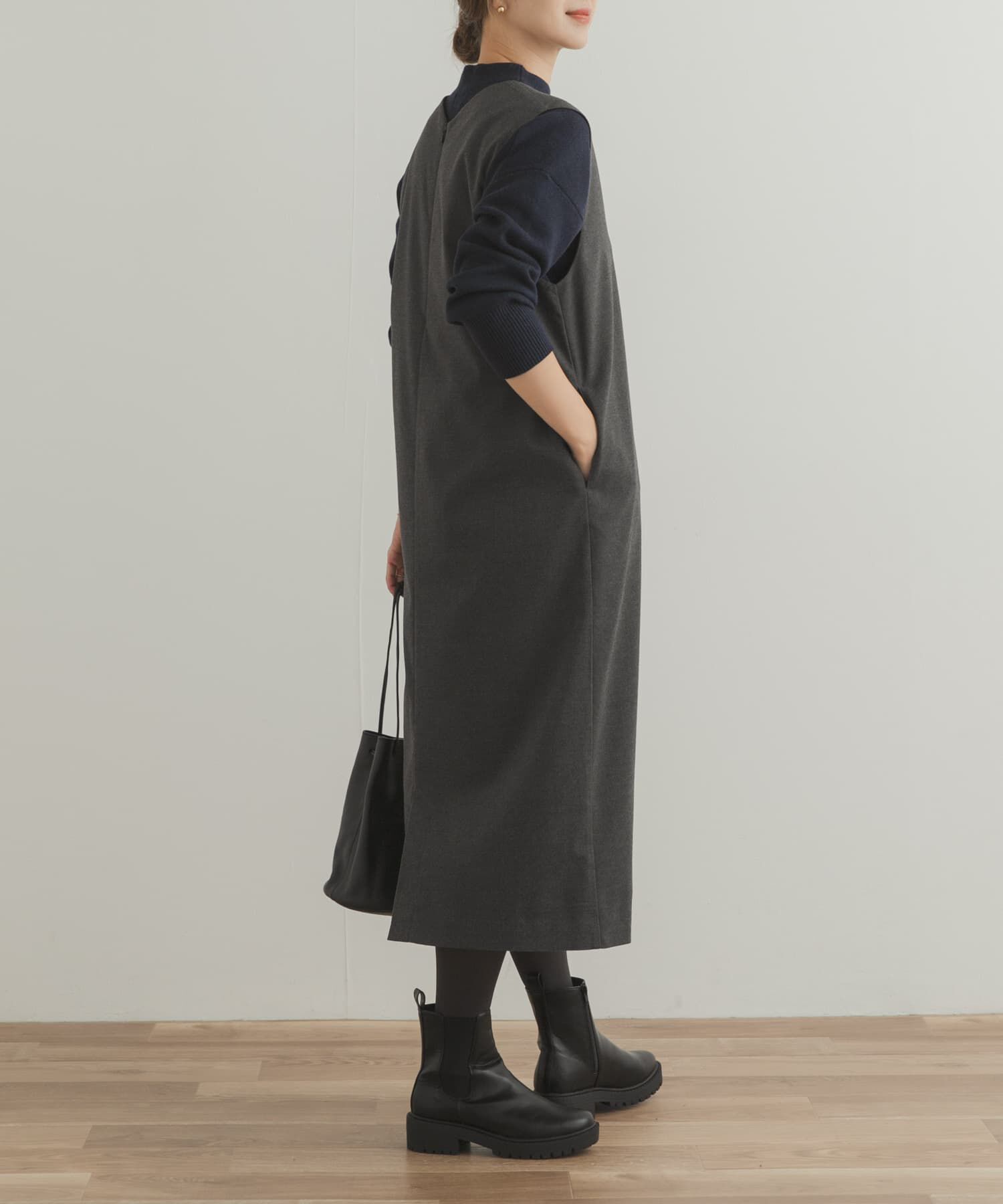 URBAN RESEARCH DOORS「『UR TECH』ストレートラインジャンパースカート」|ワンピース|