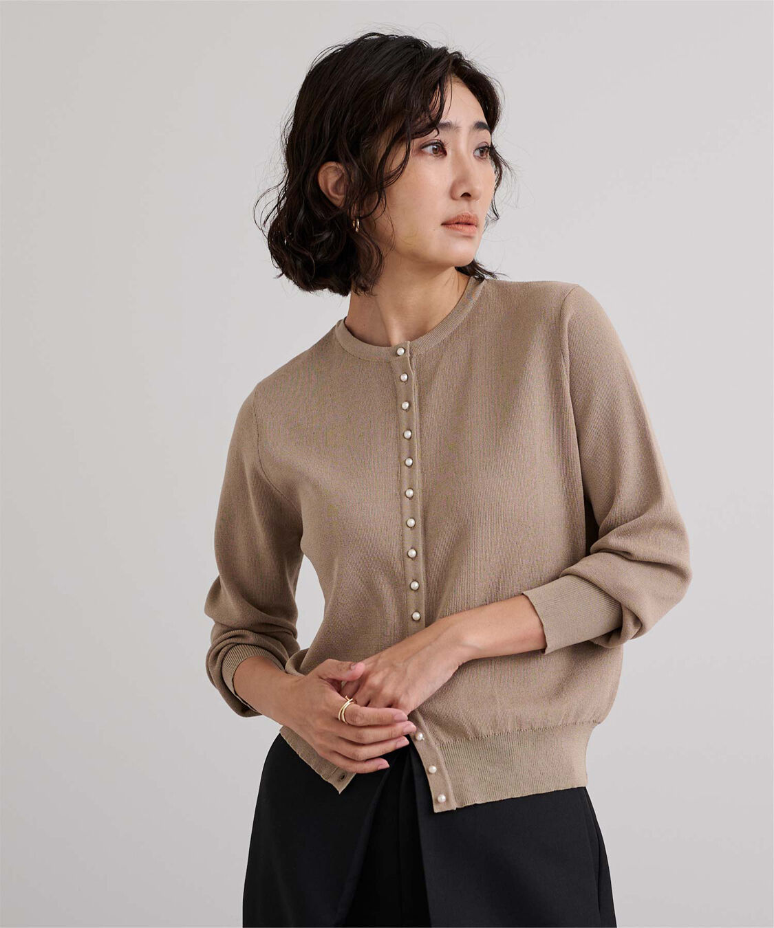 ur's「2wayパール釦ニットカーディガン」|ニット・セーター|