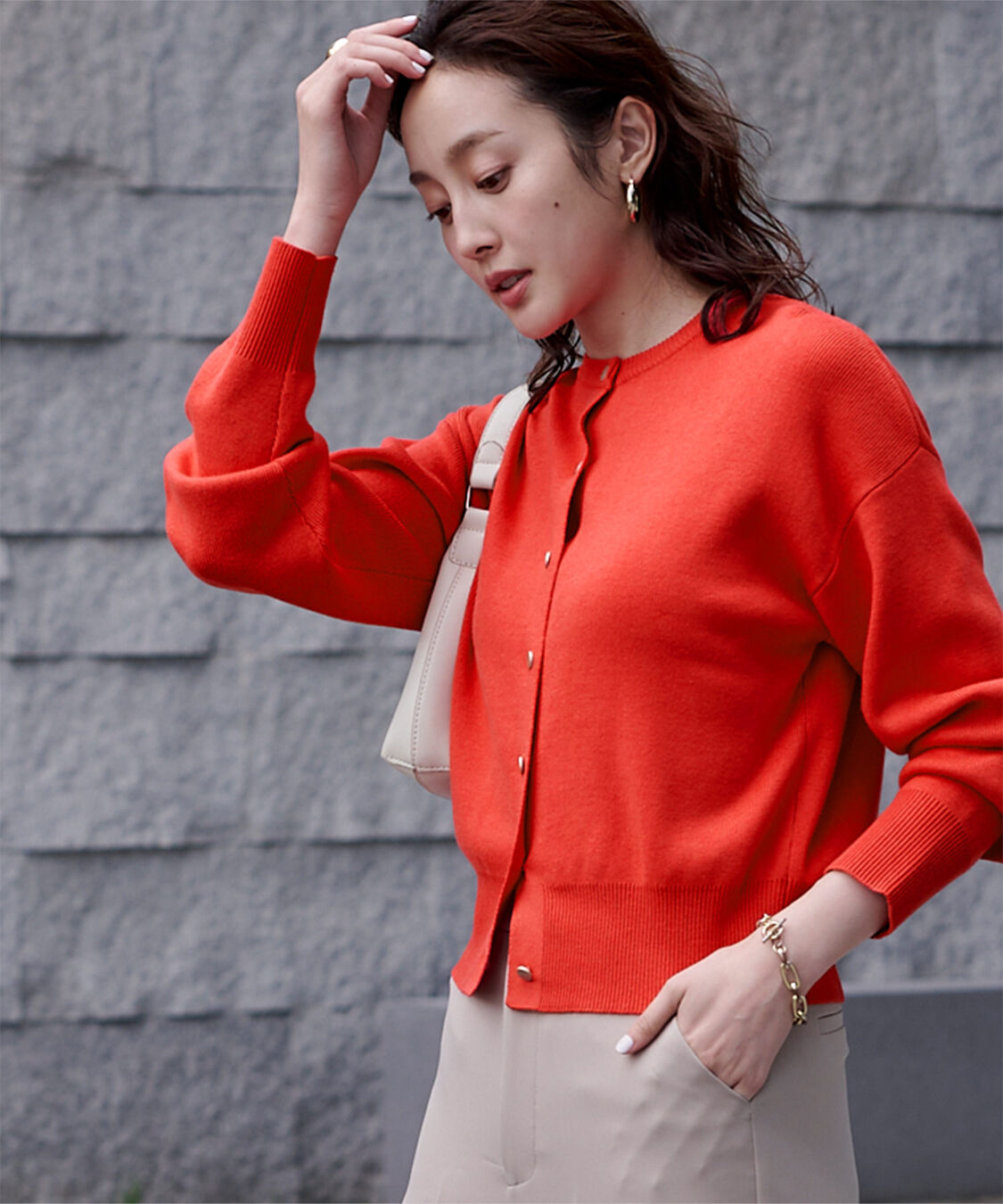 ur's「マット釦クルーネックニットカーディガン」|カーディガン|オレンジ