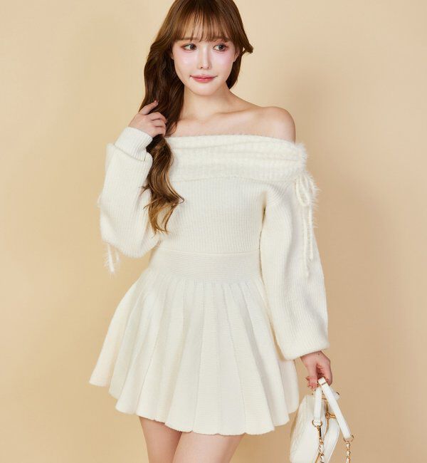  「オフショルプリーツニットミニワンピ」|ワンピース|アイボリー