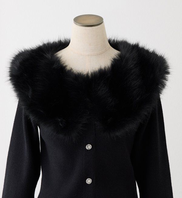  「衿ファーキラキラ釦ニット」|ニット・セーター|