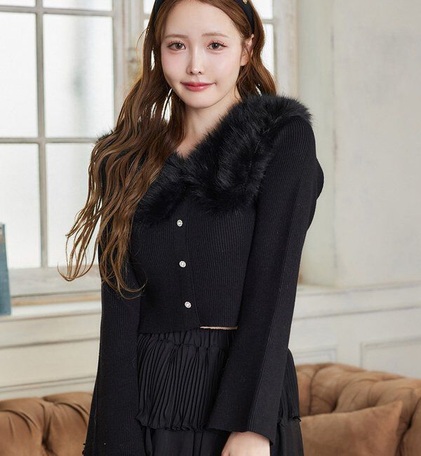  「衿ファーキラキラ釦ニット」|ニット・セーター|