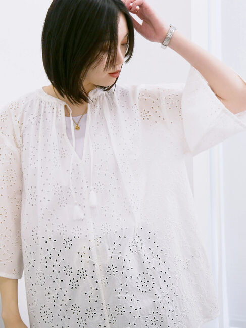 Samansa Mos2 blue「【Made in India】タッセル付ギャザーレースブラウス」|シャツ・ブラウス|