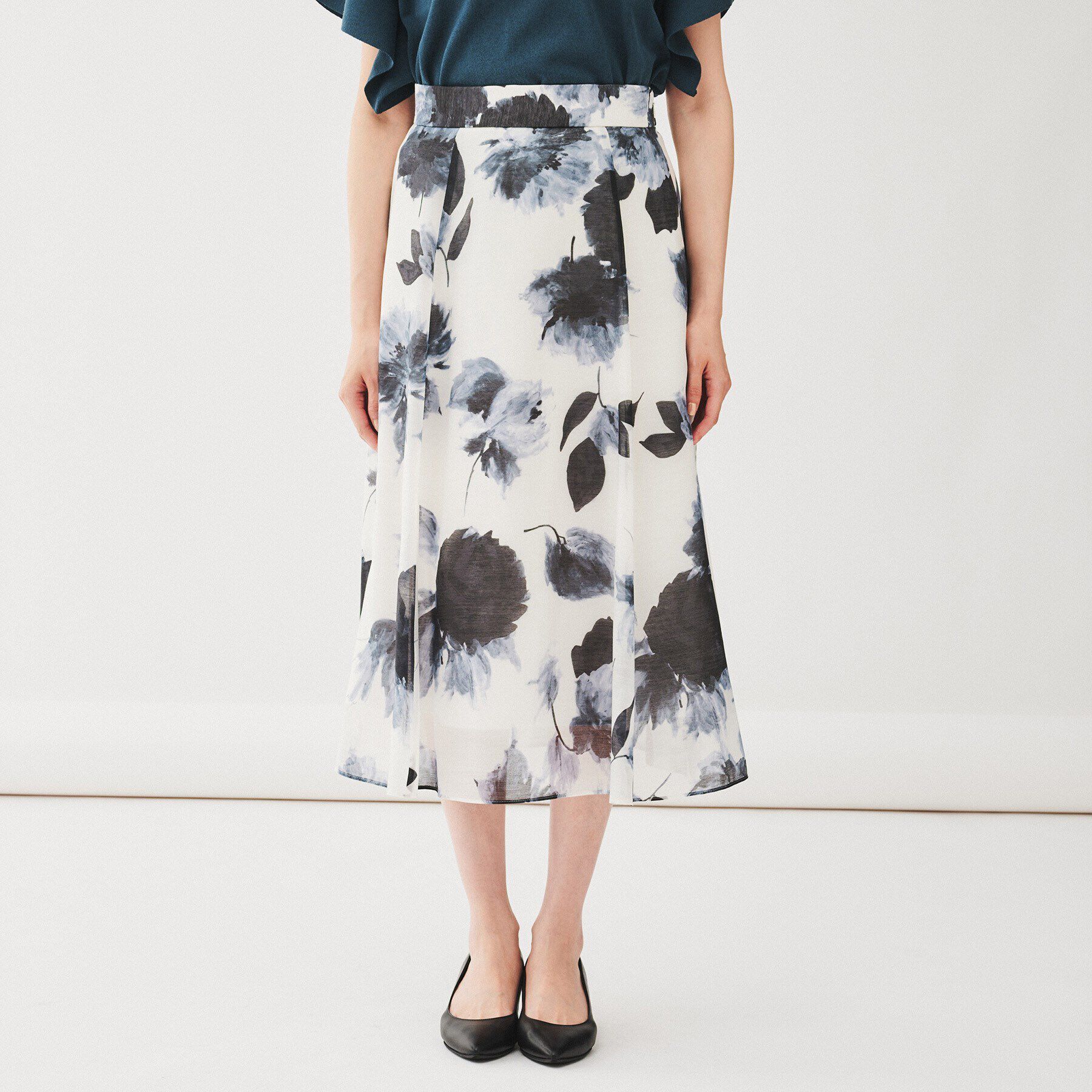 UNTITLED「【華やか/フェミニン】フラワープリントスカート」|スカート|