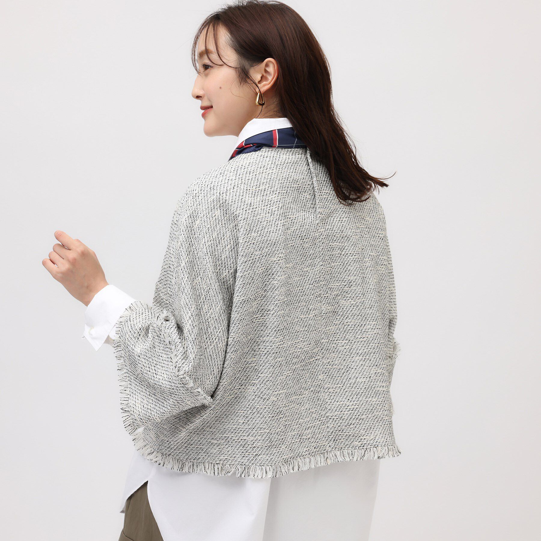 UNTITLED「【レイヤードもオススメ/薄手ツイード素材】ツイードフリンジトップス」|シャツ・ブラウス|
