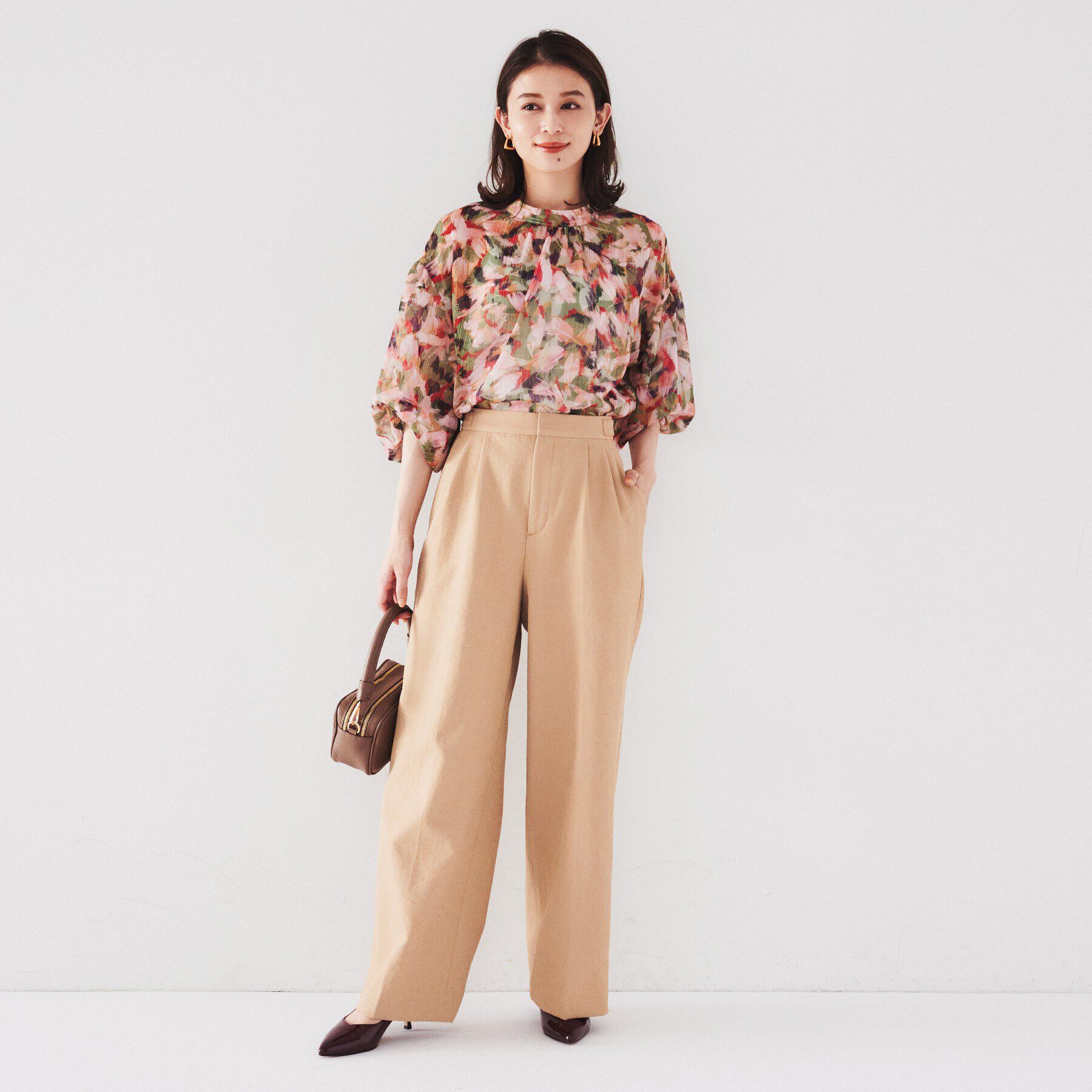 UNTITLED「【柄ブラウス/同素材ワンピースあり】楊柳ラメシフォン リーフプリントブラウス」|シャツ・ブラウス|