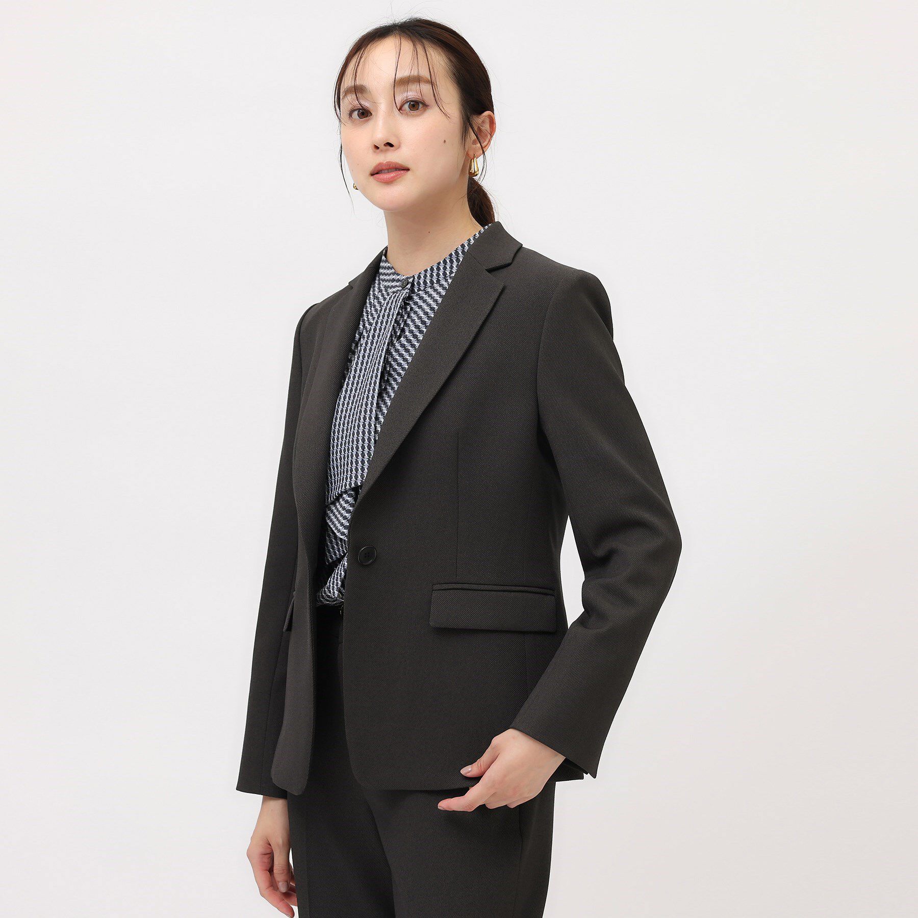 UNTITLED「【通勤スーツ／入卒/セレモニー】ウーステッドカルゼ テーラードジャケット」|テーラードジャケット|グレー(015)