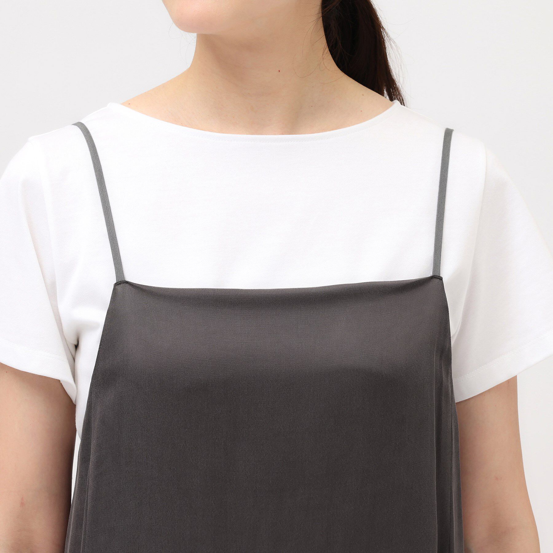 UNTITLED「【着丈調節可能】フィブリルサテン キャミワンピース」|ワンピース|