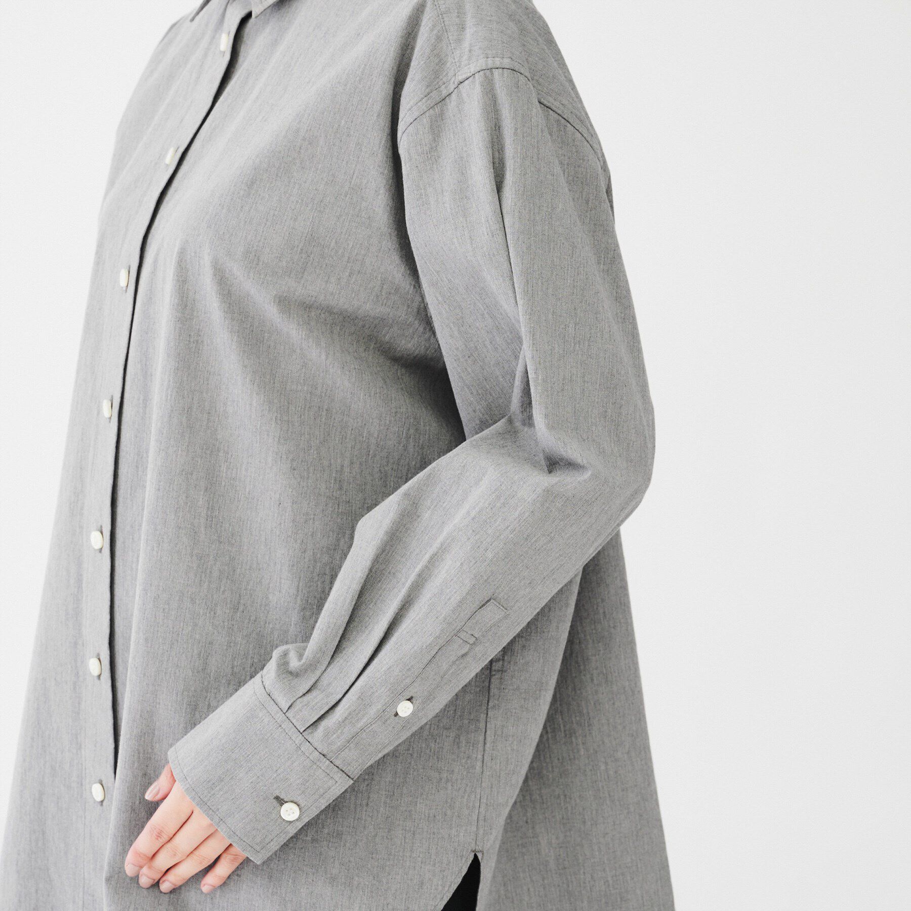 UNTITLED「【コットン100/羽織りにもオススメ！】タイプライター ビッグシャツ」|シャツ・ブラウス|