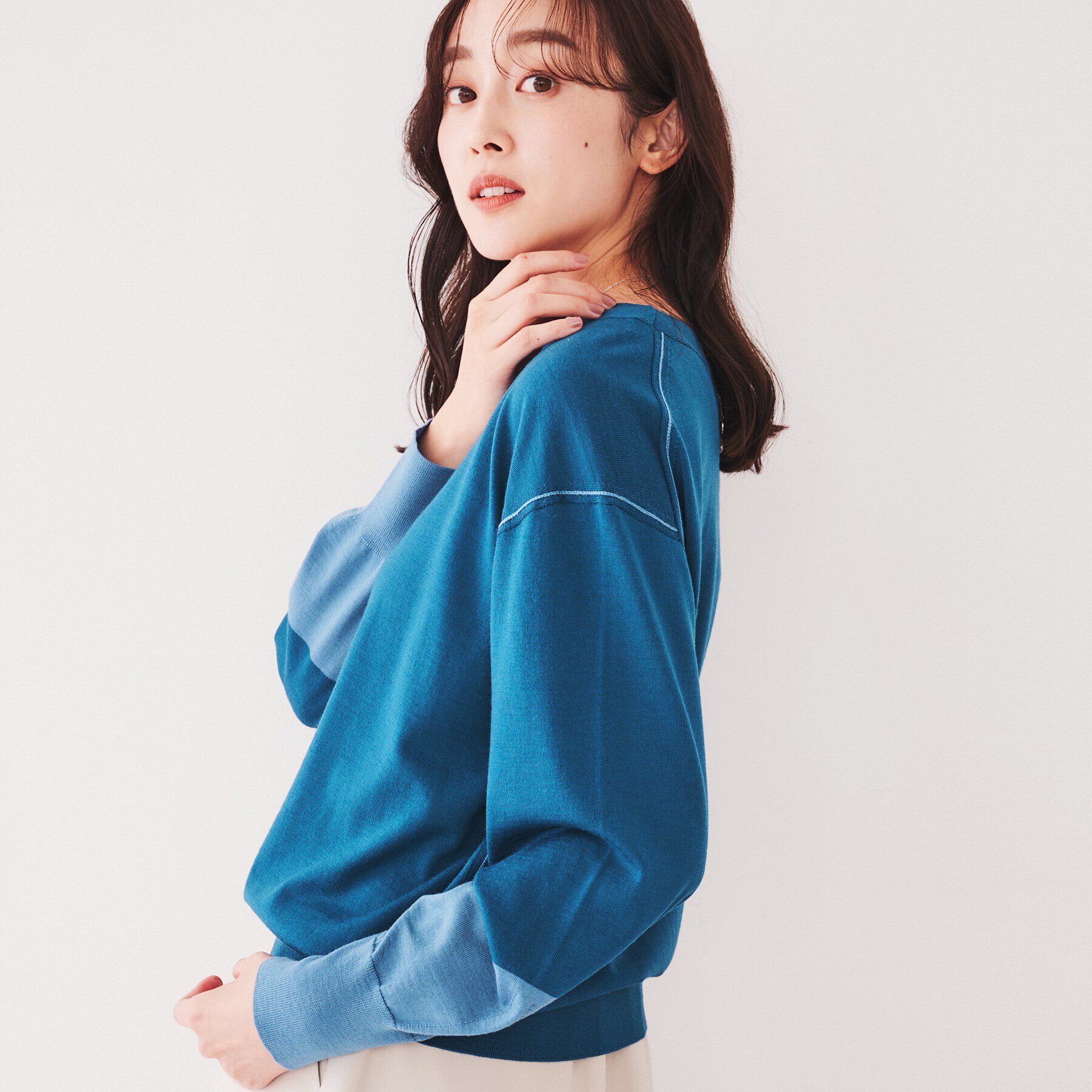 UNTITLED「【袖口カラーがアクセントに！】クルーネック ハイゲージニット」|ニット・セーター|