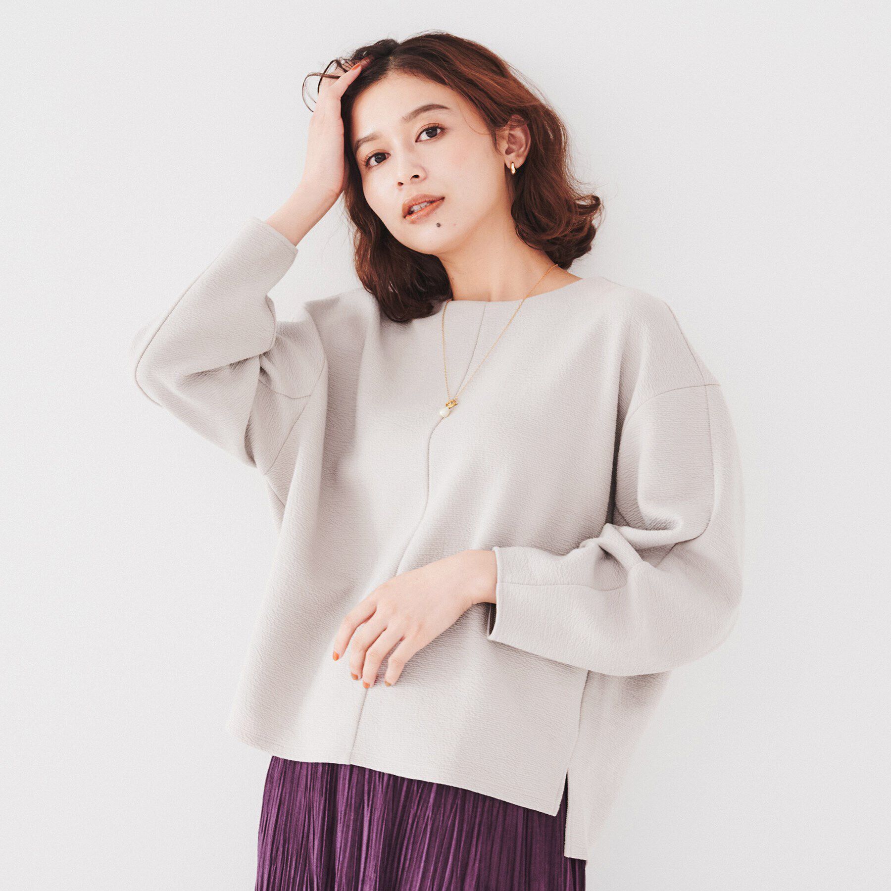 UNTITLED「【洗える】ウェーブ調ジャージトップス」|Tシャツ・カットソー|ベージュ(052)