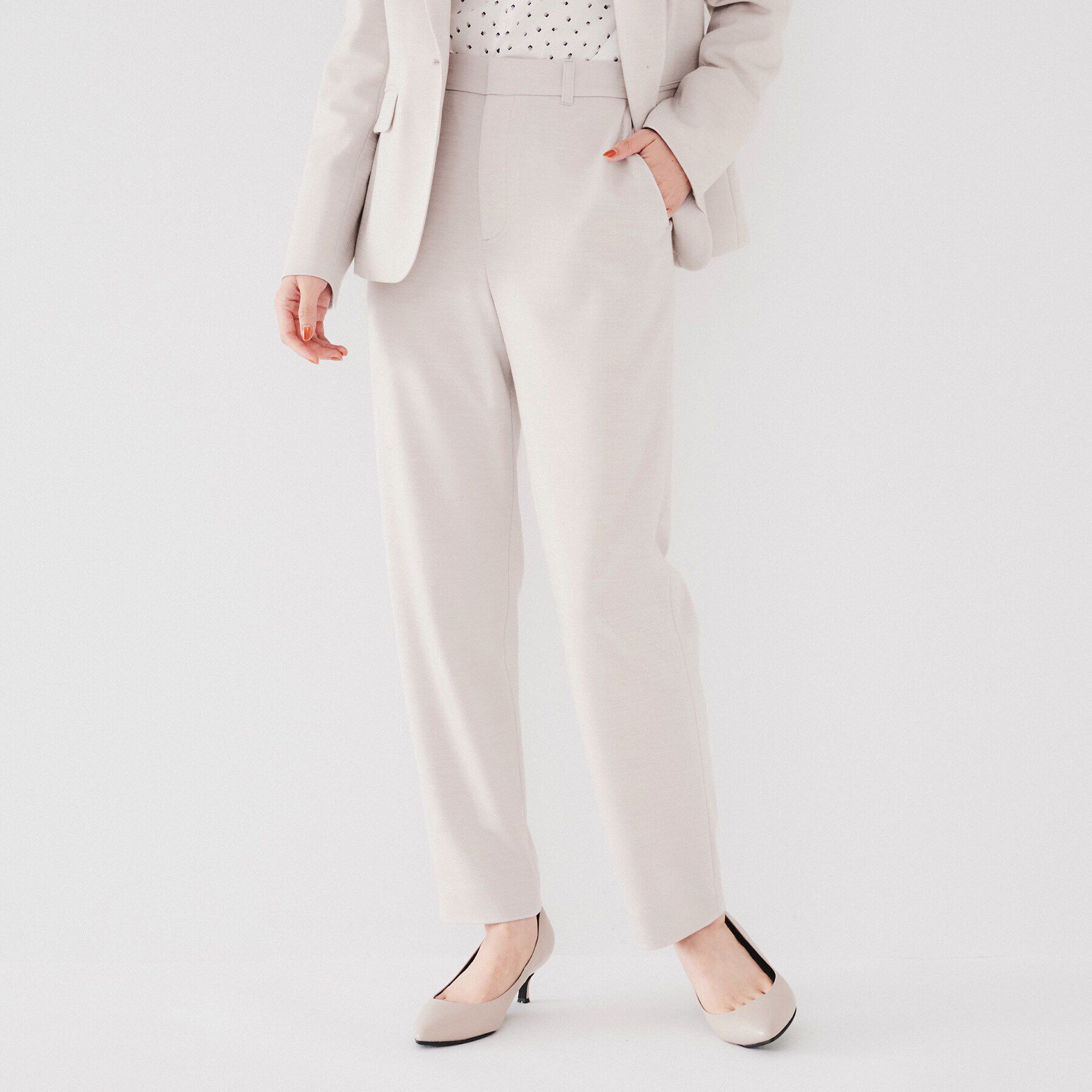 UNTITLED「【通勤スーツ】ウール混ジャージ テーパードパンツ」|その他|ライトベージュ(65