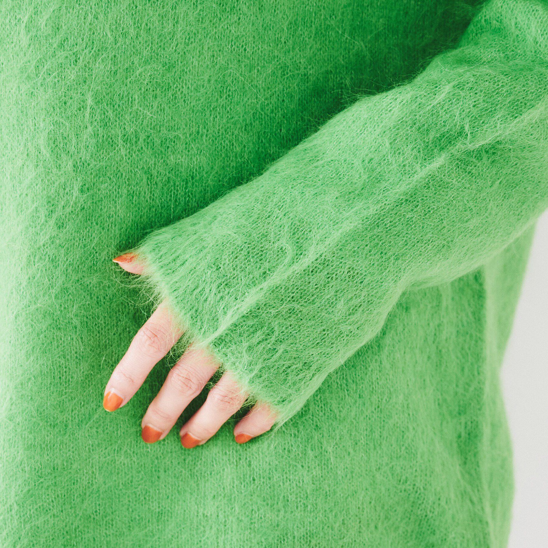 UNTITLED「【毛足感/リラクシー】スーリーアルパカ混Vネックニット」|ニット・セーター|