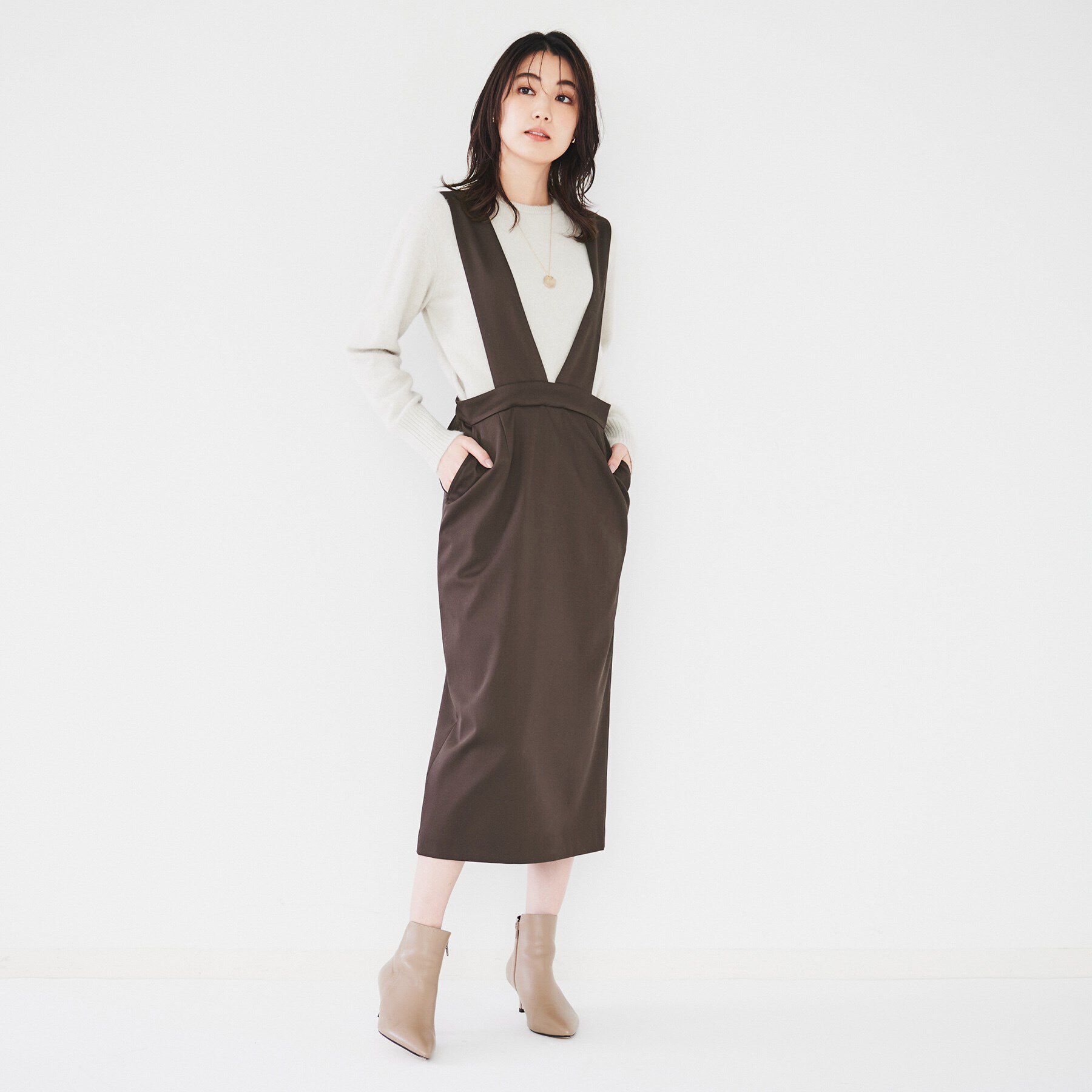 UNTITLED「【肩紐取り外し可/日本製/ミモレ丈】2WAYジャンパースカート」|スカート|