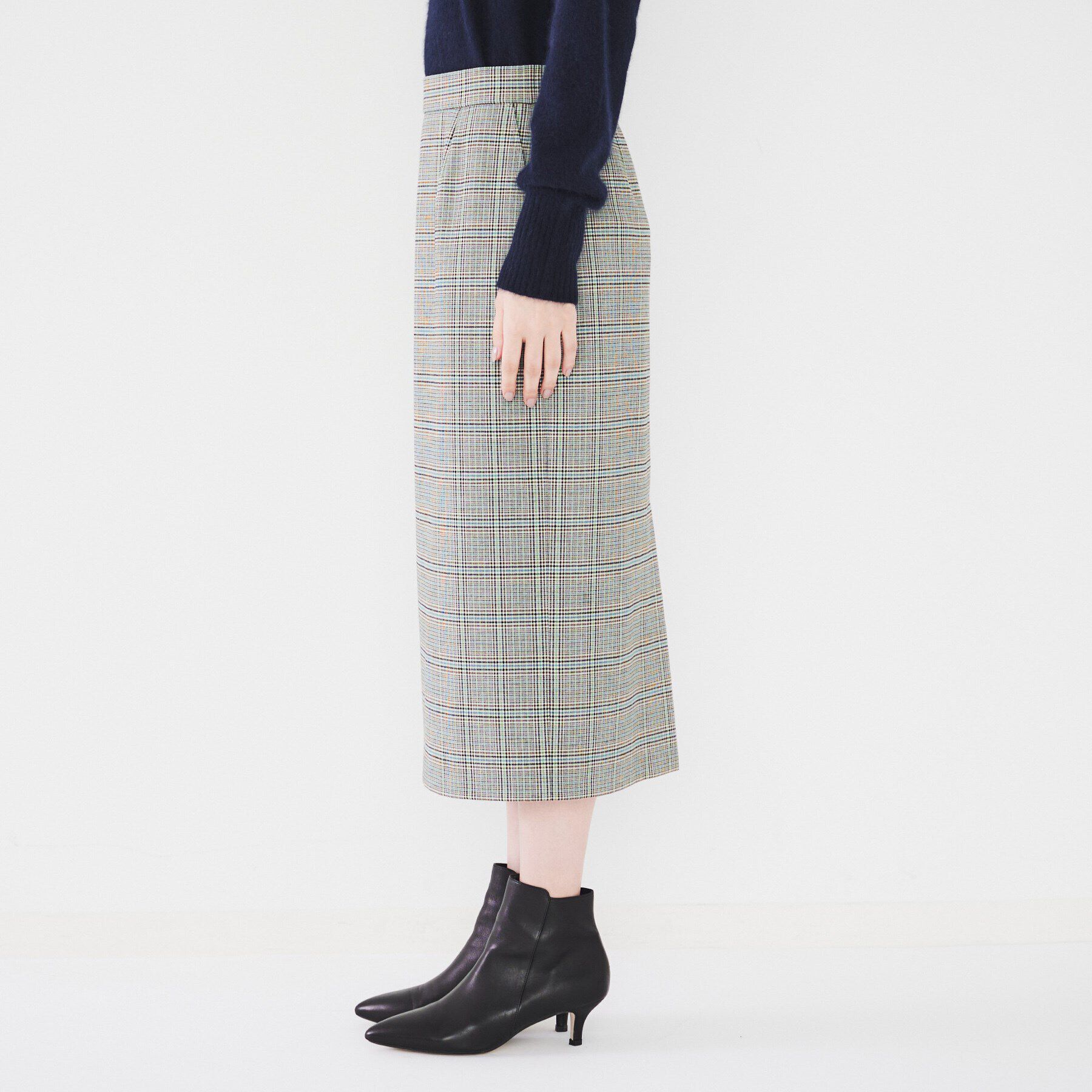 UNTITLED「【後ろウエストゴム/ストレッチ性/日本製】チェックナロースカート」|スカート|