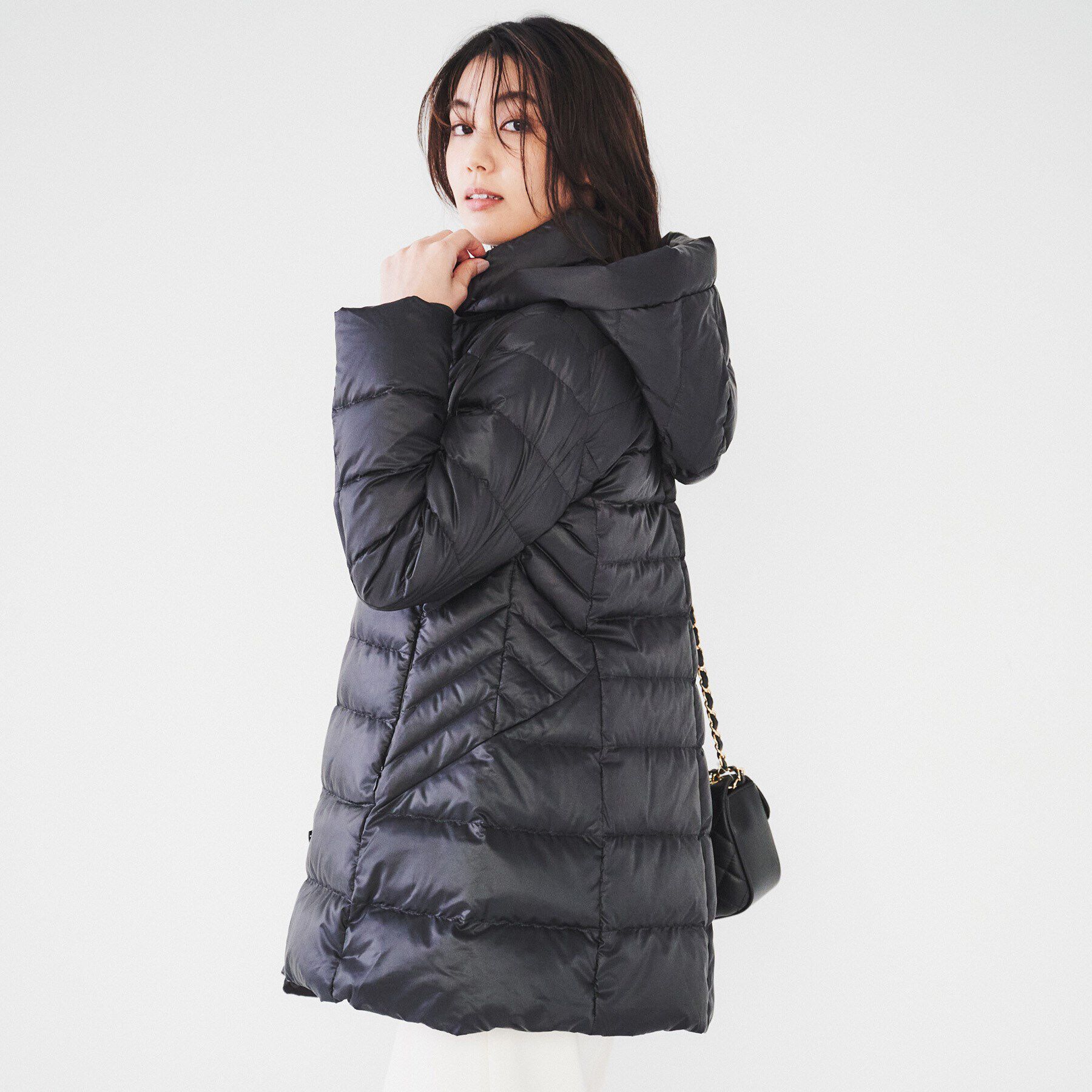 UNTITLED「【撥水/洗える/すっきり】ミディ丈タフタダウンコート」|ダウン|