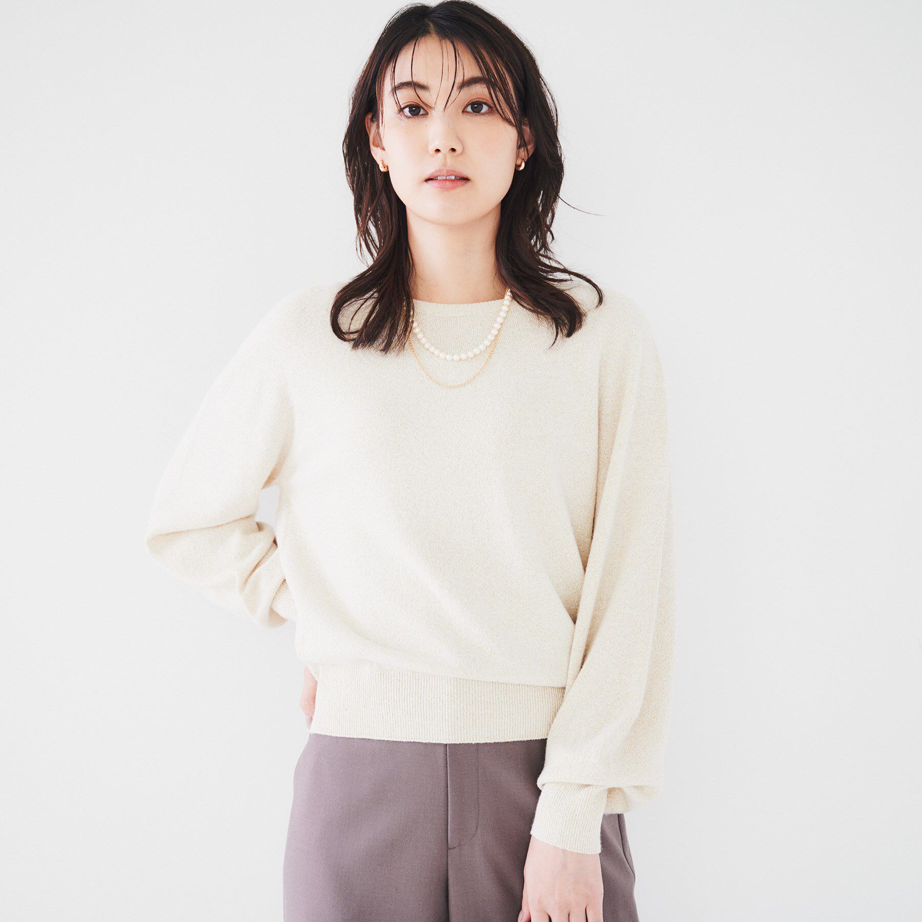 UNTITLED「【日本製/オンオフ使える】ラメ混パフスリーブプルオーバーニット」|ニット・セーター|ライトベージュ(05