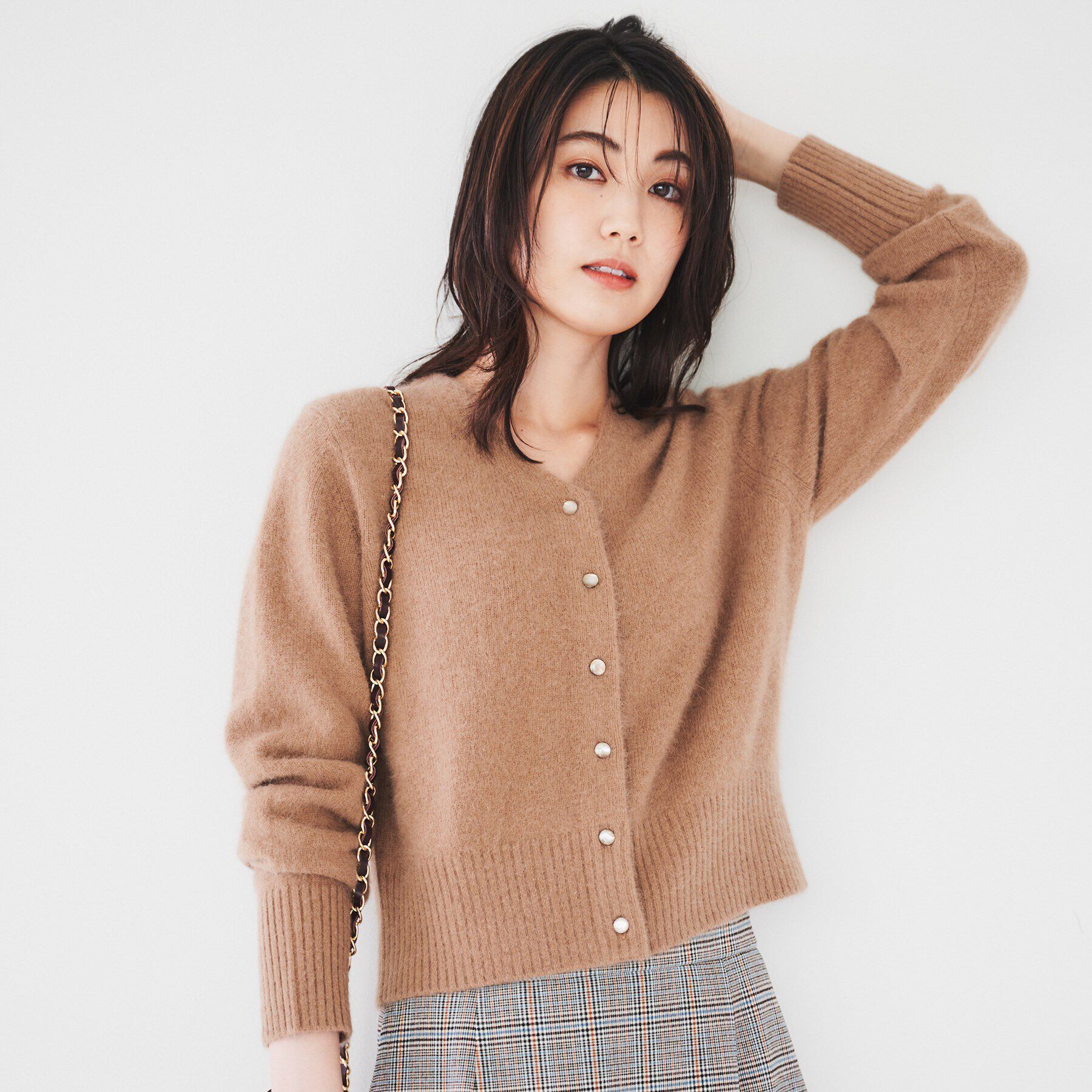 UNTITLED「【ショート丈/一枚着も可能】ウールフォックス Vネックカーディガン」|カーディガン|