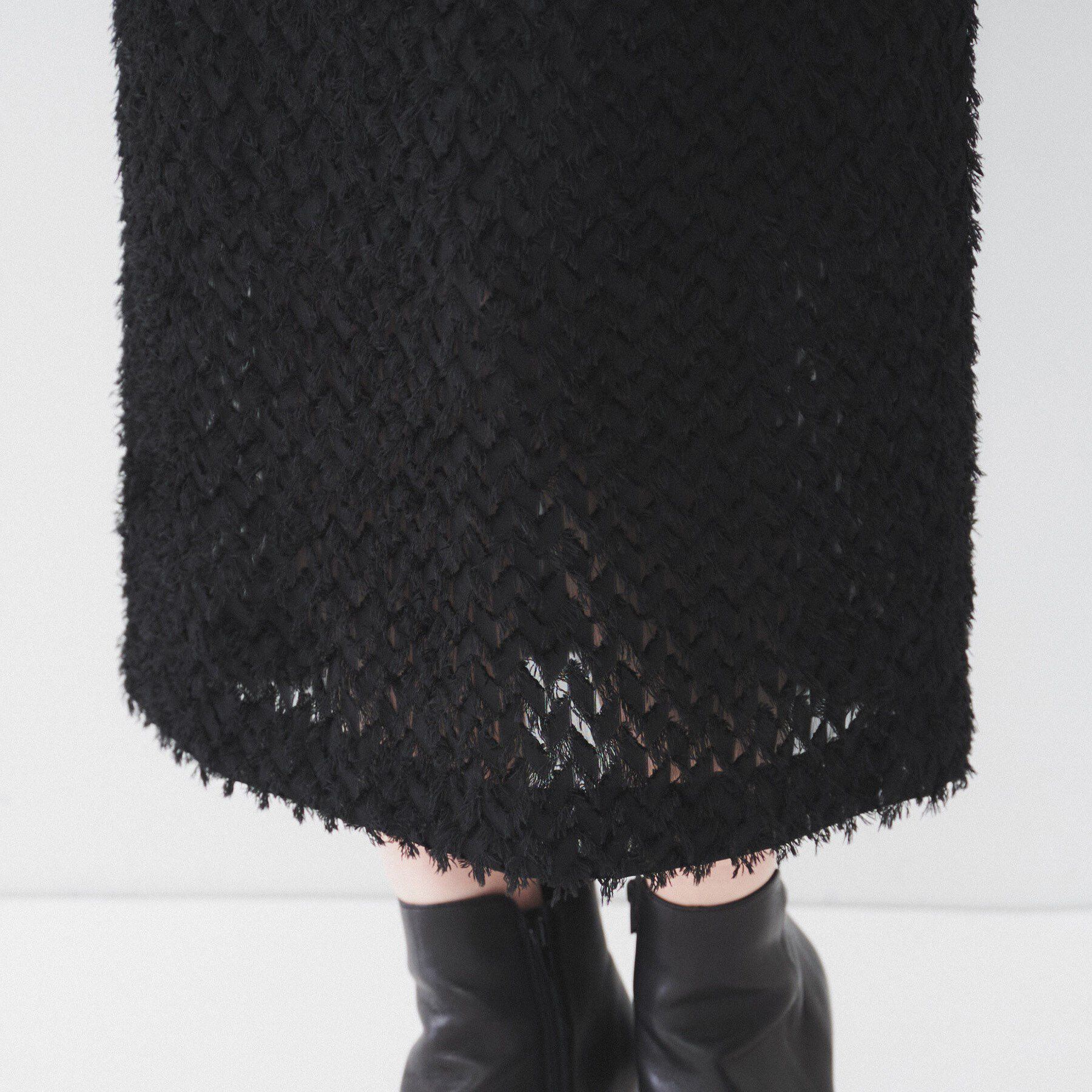 UNTITLED「【洗える/後ろウエストゴム】カットジャカード ナロースカート」|スカート|