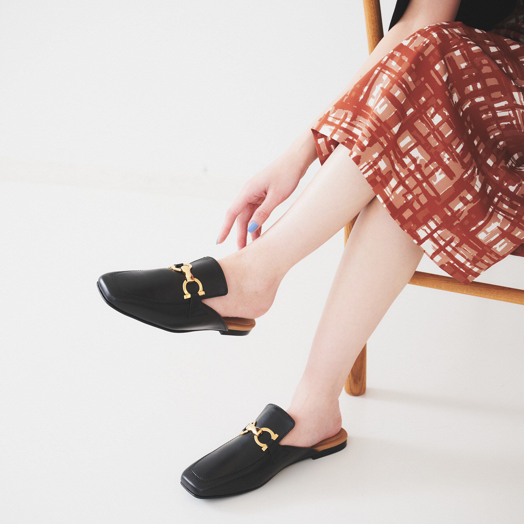 UNTITLED「【CAMINAND】スクエアトゥ ローファー型ミュール」|サンダル|