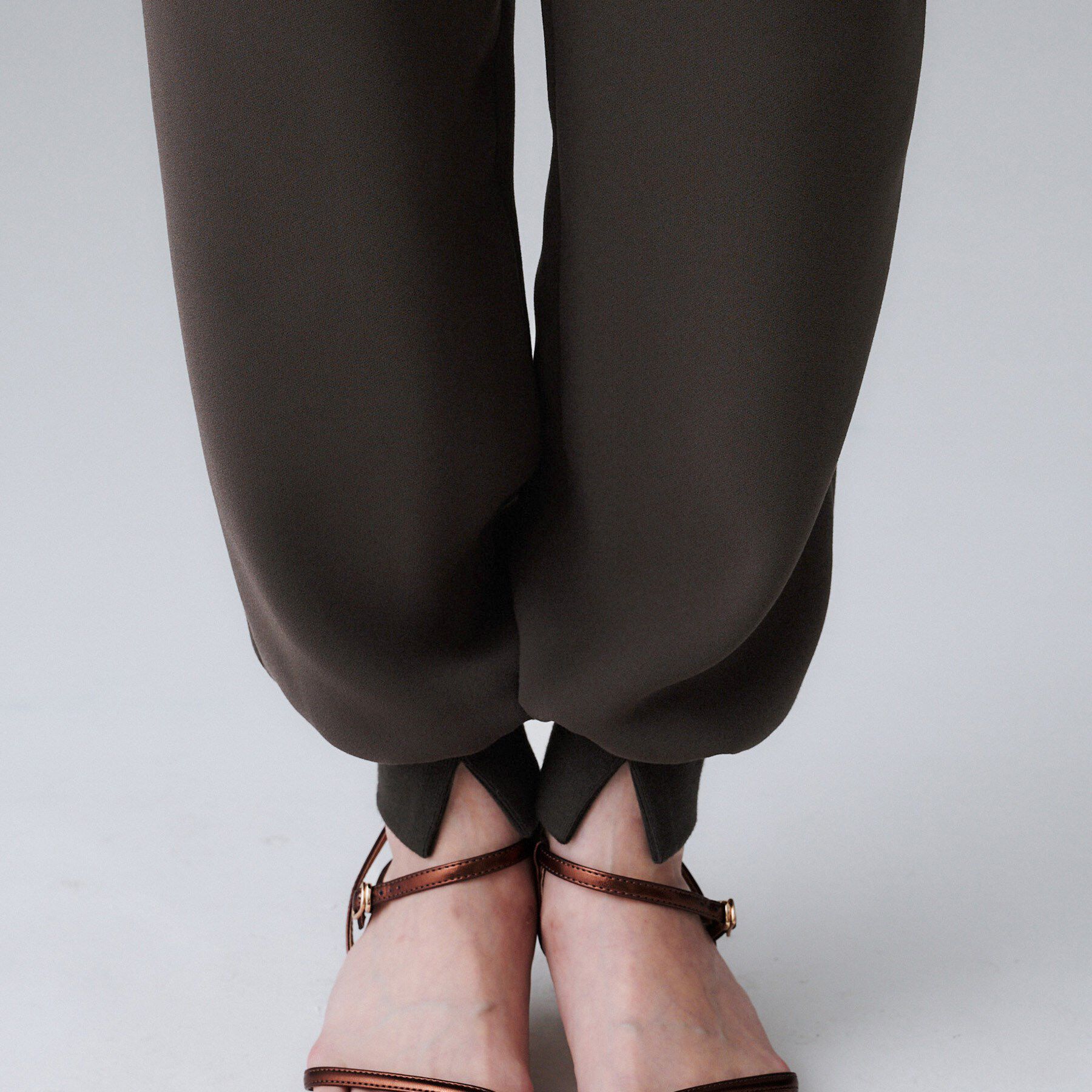 UNTITLED「【吸水速乾/ウエストゴム】バックサテン ジョグパンツ」|その他|