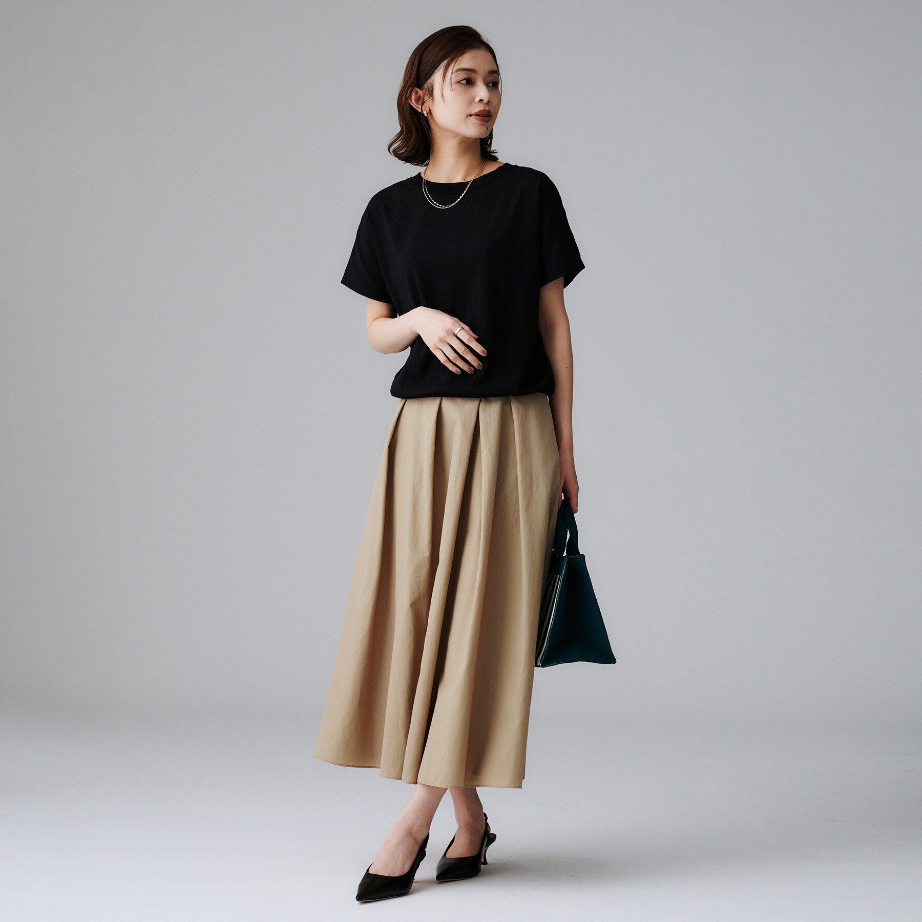 UNTITLED「【はっ水/ナイロン/後ろウエストゴム】タスランフレアスカート」|スカート|