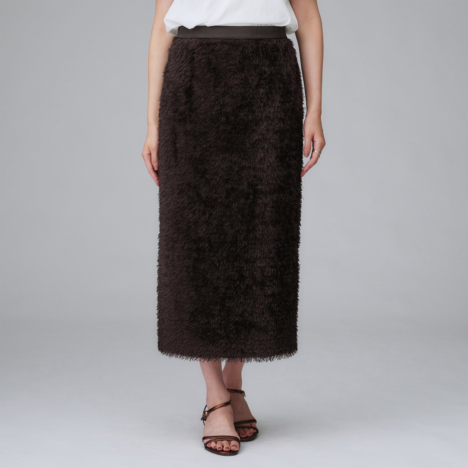 UNTITLED「【後ろウエストゴム/洗える/タイト】シャギーナロースカート」|スカート|