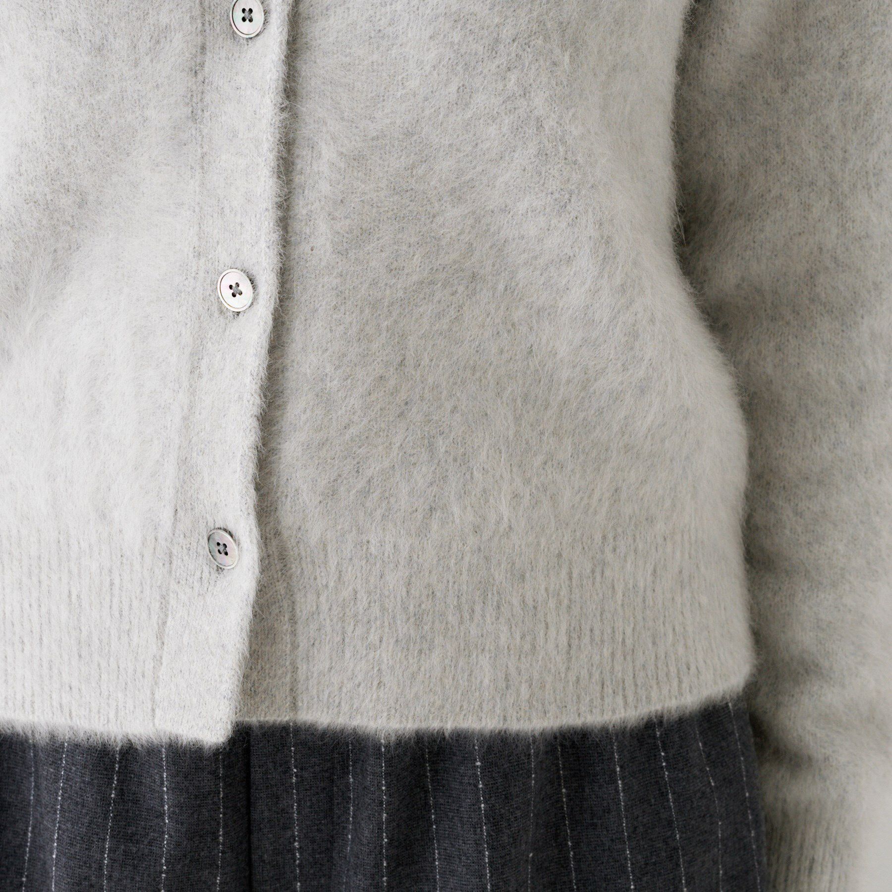 UNTITLED「【ふわふわニット/オンオフ使える】フォックスカシミヤ衿付きカーディガン」|カーディガン|