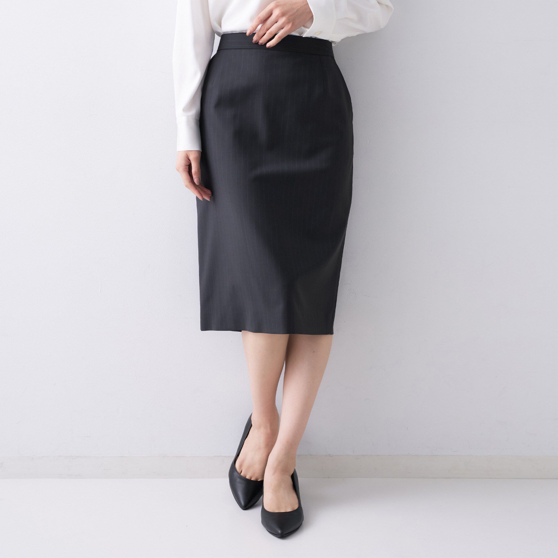 UNTITLED「【仕事着/スーツ】プレミアムタイトスカート」|スカート|
