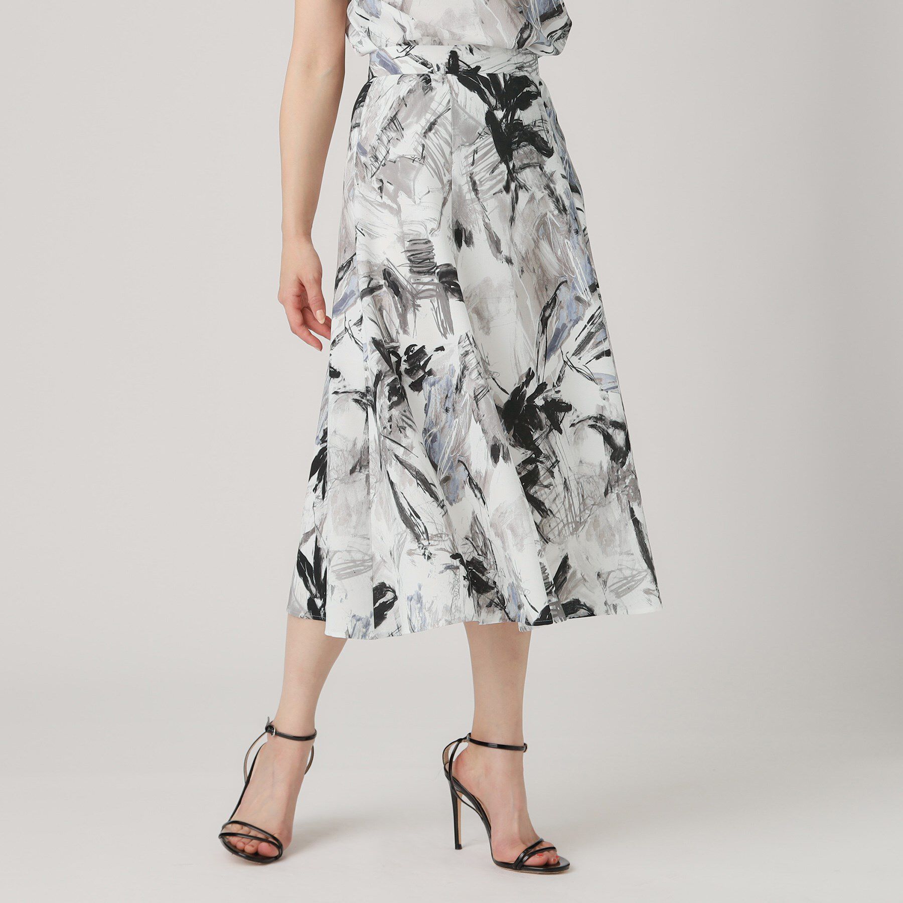 COUP DE CHANCE「【洗える／日本製】プリント柄フレアスカート」|スカート|ブラック(119)