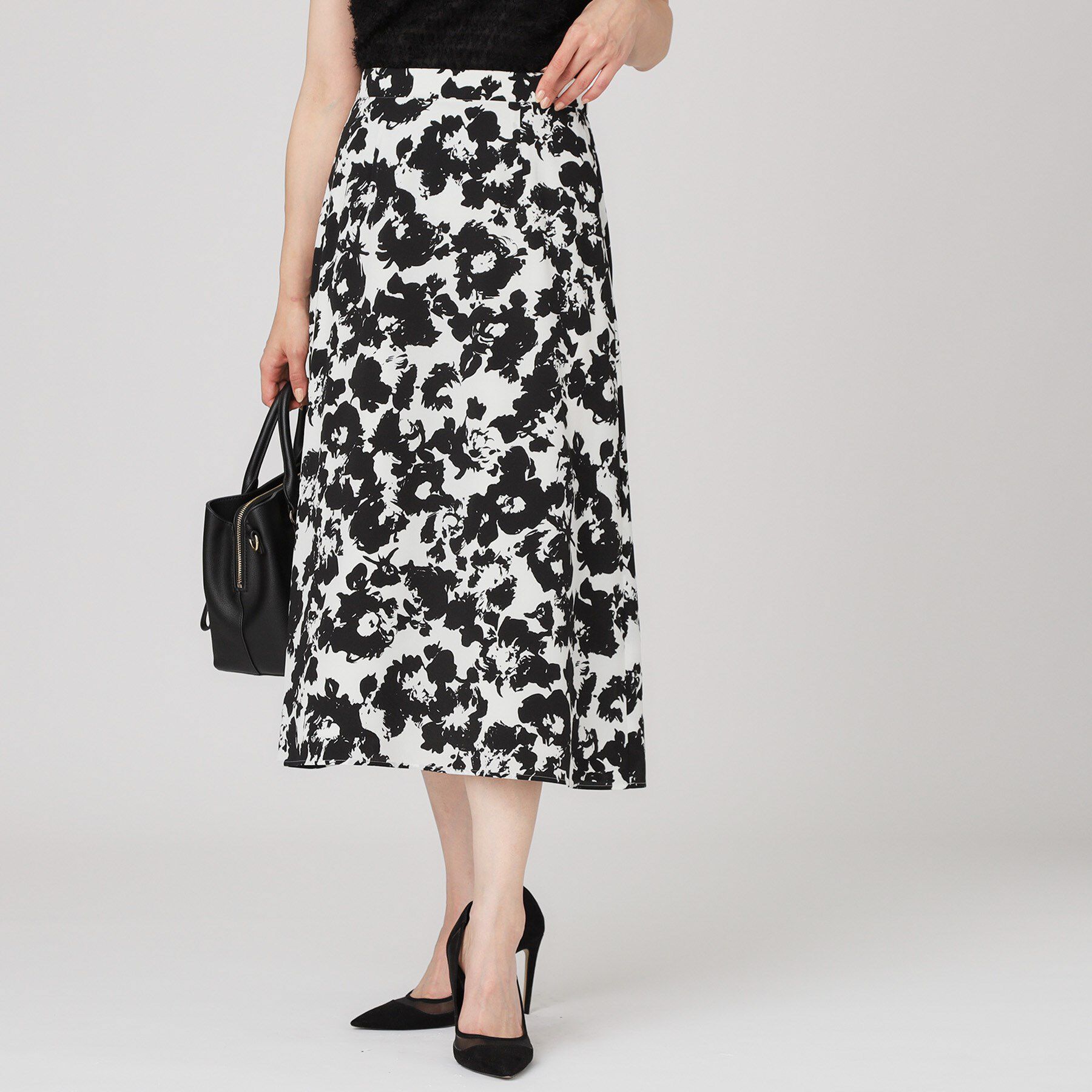 COUP DE CHANCE「【手洗い可／日本製】花柄フレアスカート」|スカート|ブラック(119)