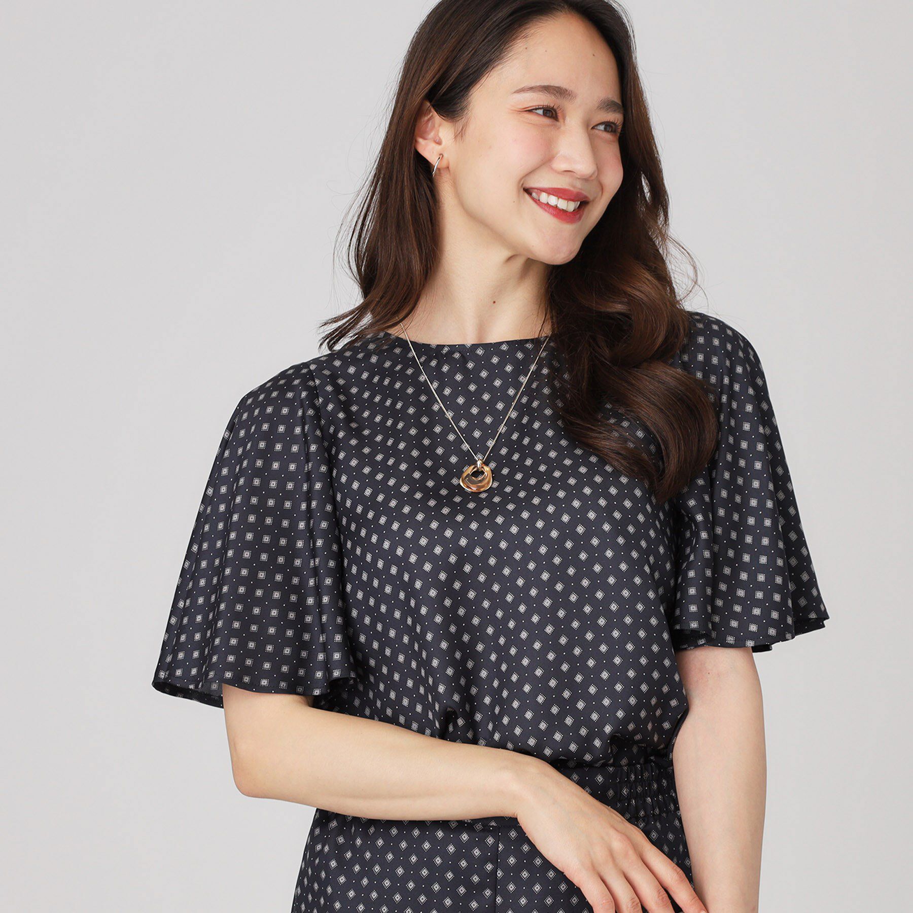 COUP DE CHANCE「【手洗い可／日本製】小紋柄フレアスリーブブラウス」|シャツ・ブラウス|