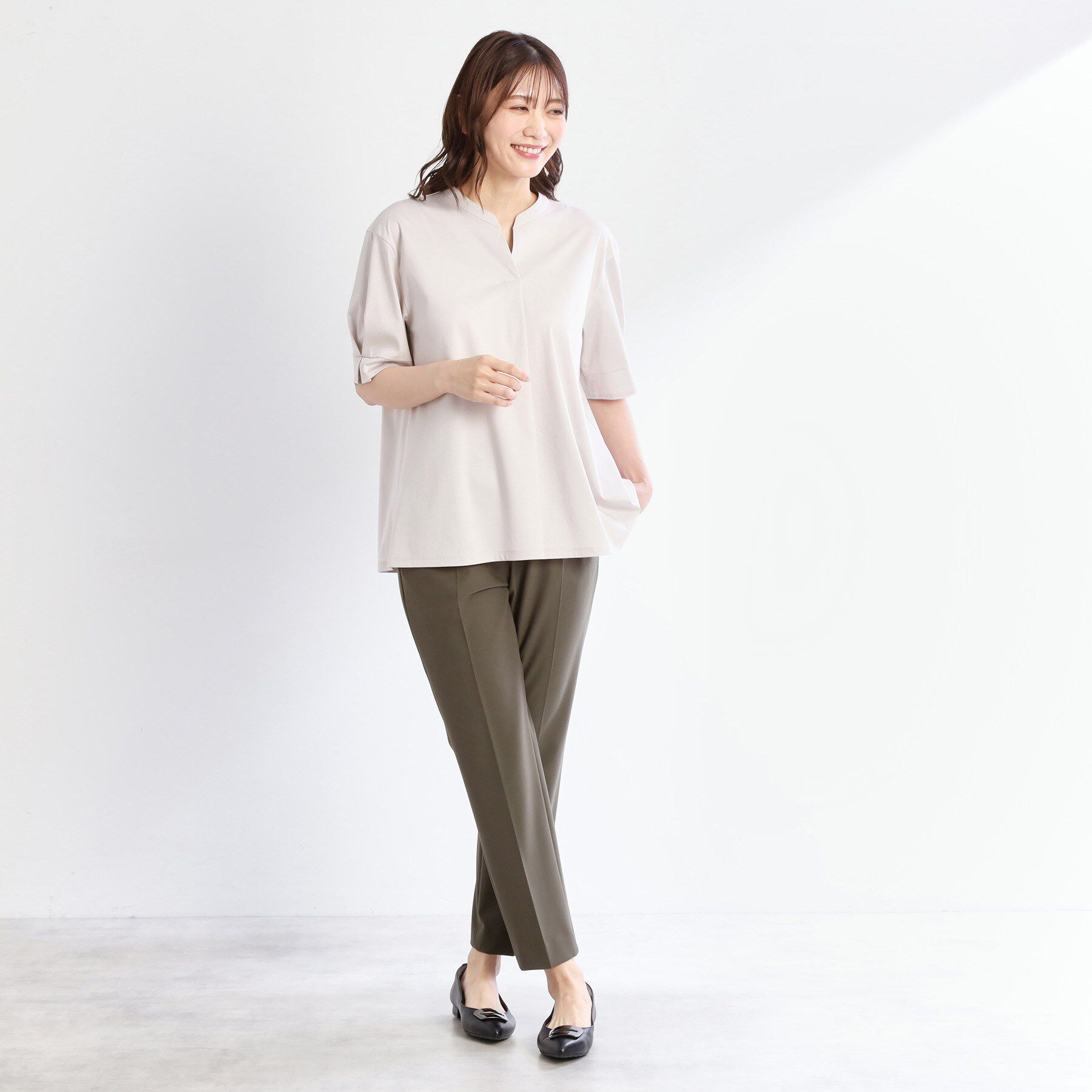 Reflect「【すっきり見え！長め丈／マシンウォッシュ可】スキッパーネックジャージトップス」|Tシャツ・カットソー|