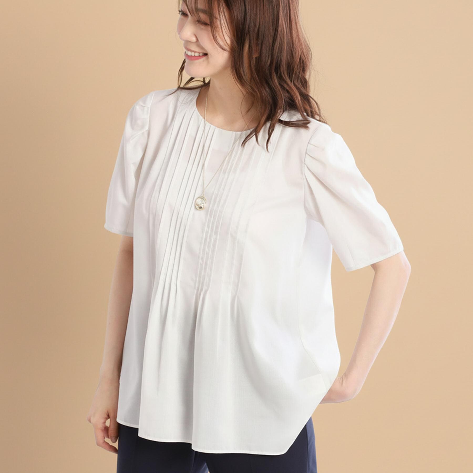 Reflect「【すっきり見え！長め丈】ピンタックデザインチュニックブラウス」|シャツ・ブラウス|グレージュ(050)