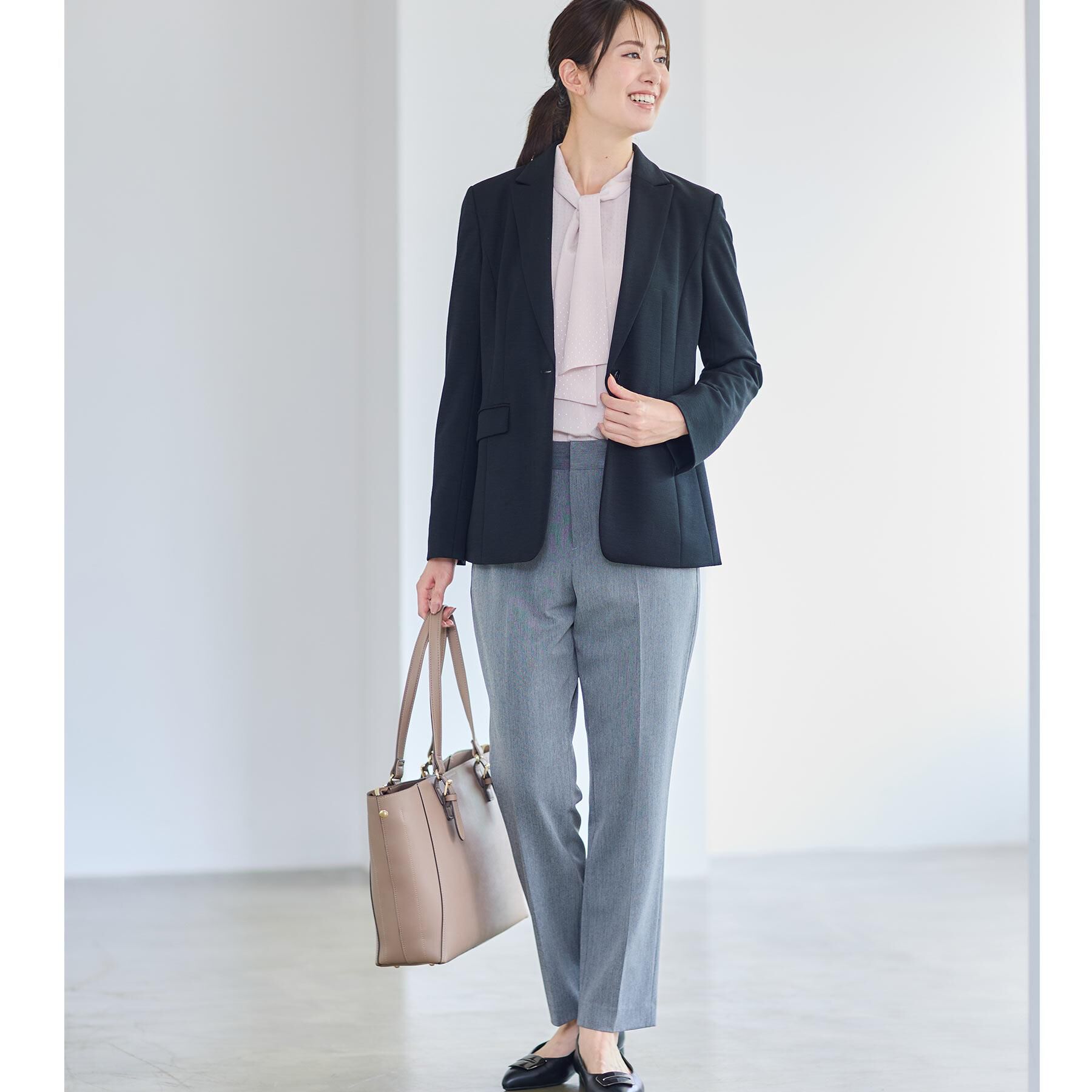 Reflect「【きちんと見え／通勤／セレモニーにおすすめ◎】ドット柄ボウタイブラウス」|シャツ・ブラウス|