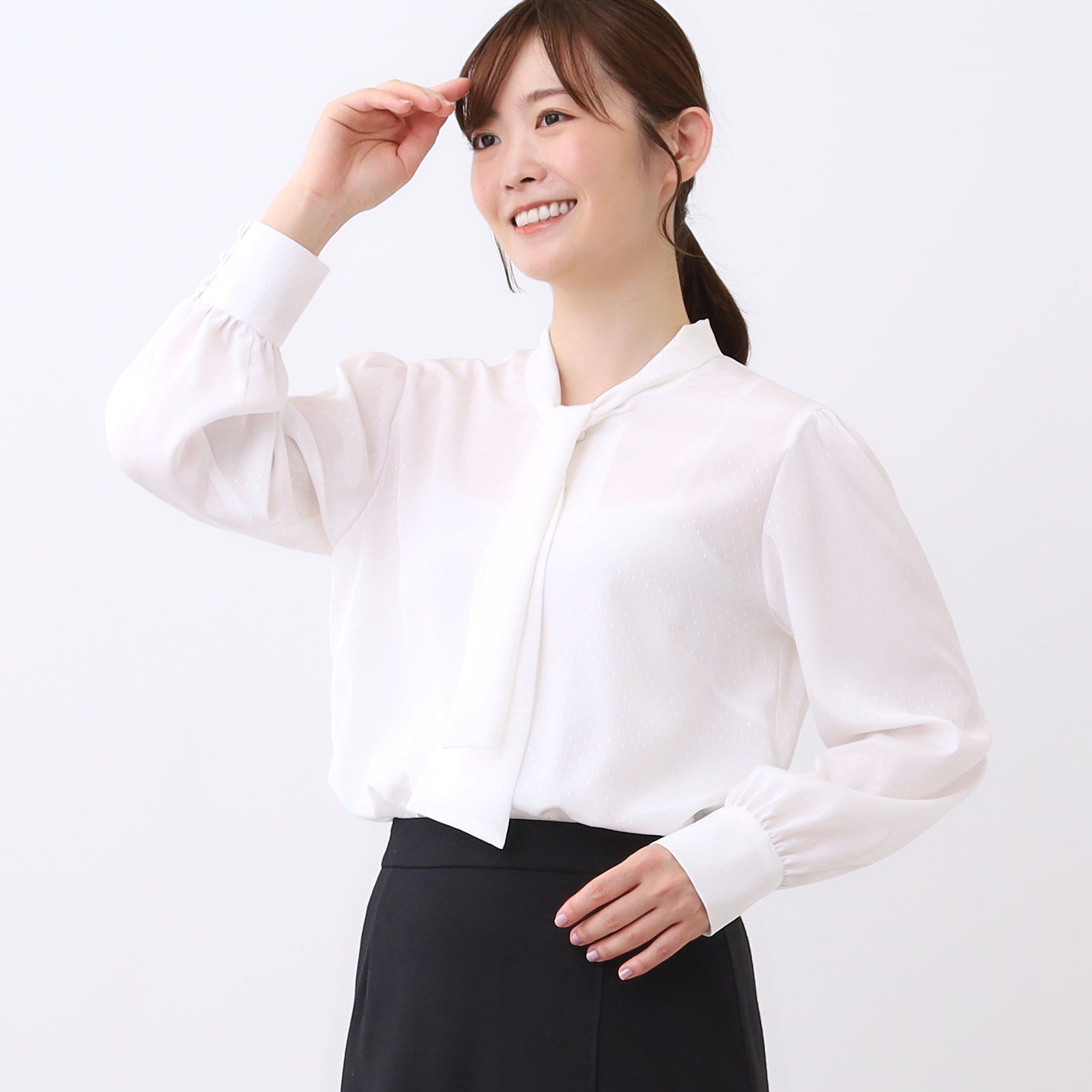 Reflect「【きちんと見え／通勤／セレモニーにおすすめ◎】ドット柄ボウタイブラウス」|シャツ・ブラウス|