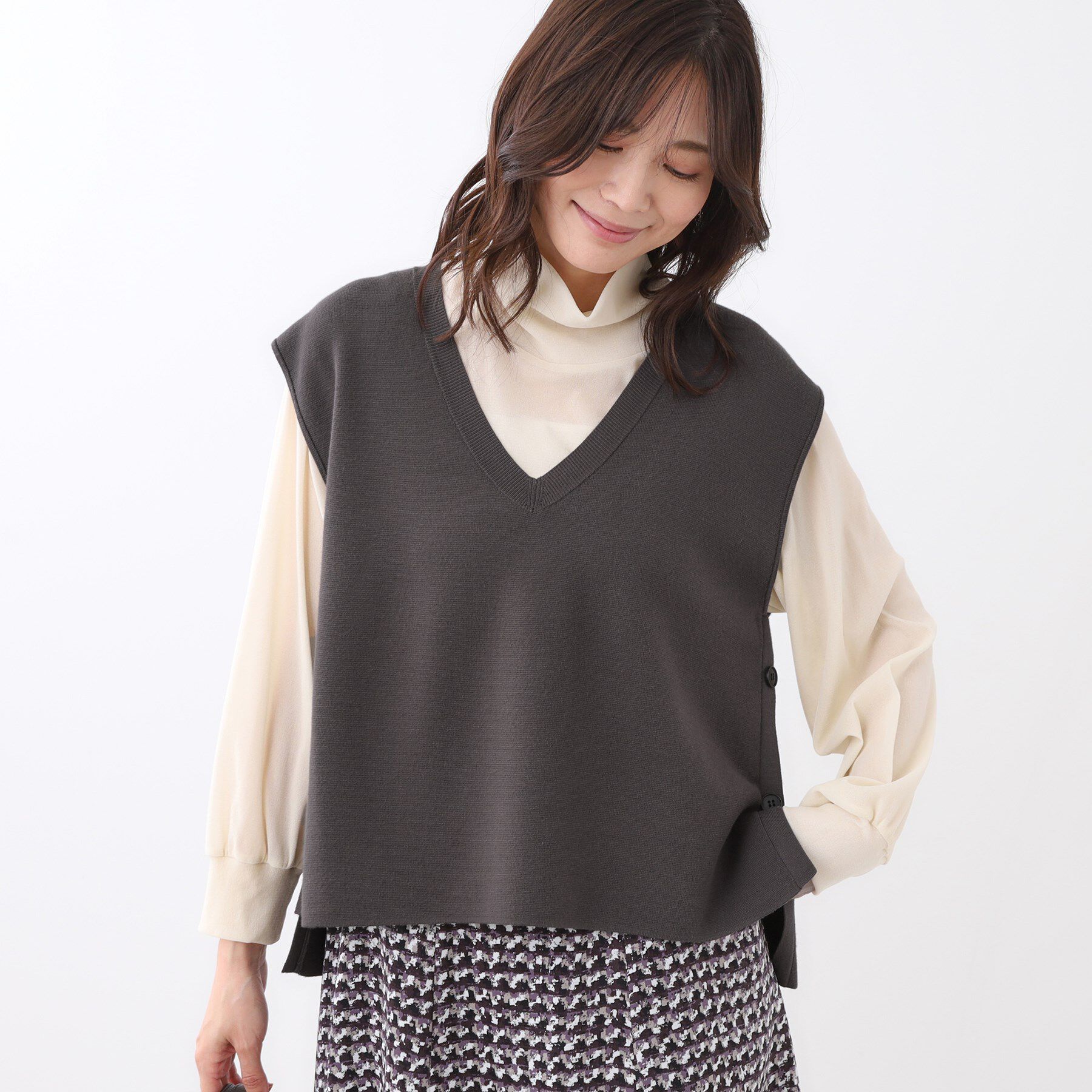 Reflect「【WEB先行カラーあり／セットアップ可】Vネックニットベスト」|ベスト・ジレ|