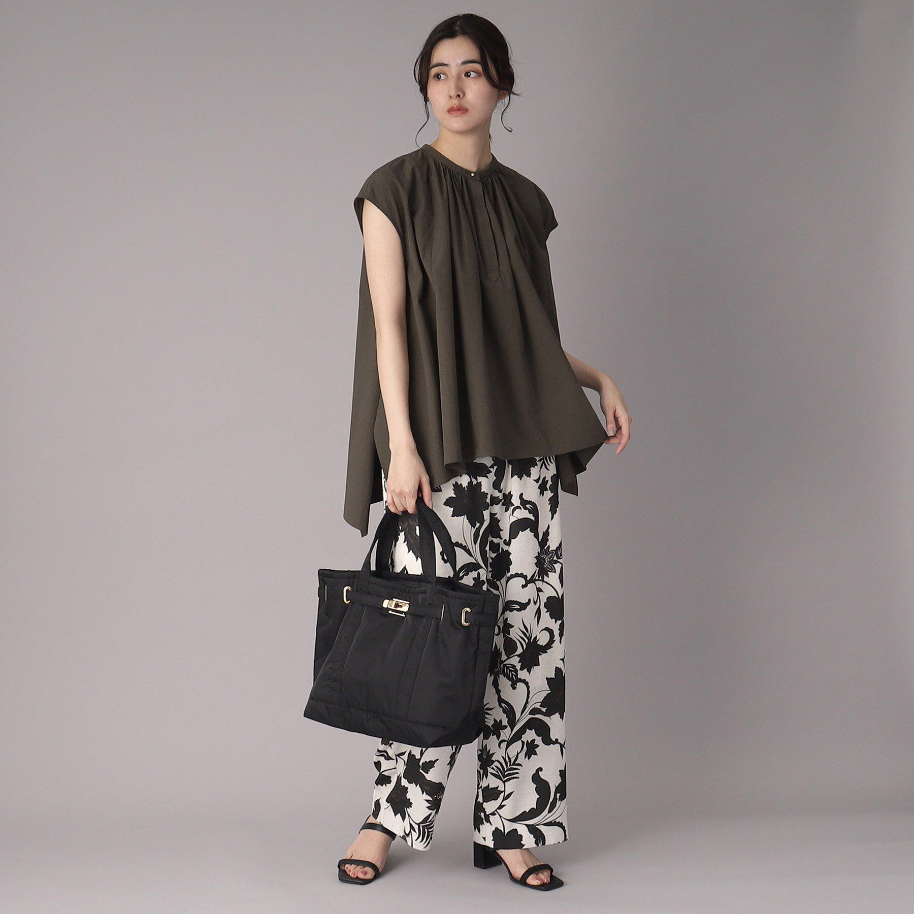 DRESSTERIOR「【コットン100％/洗える】フレンチスリーブイレギュラーヘムブラウス」|シャツ・ブラウス|