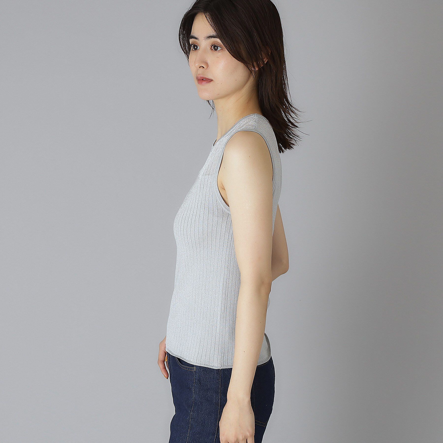 DRESSTERIOR「デコルテシアーノースリーブニット」|ニット・セーター|