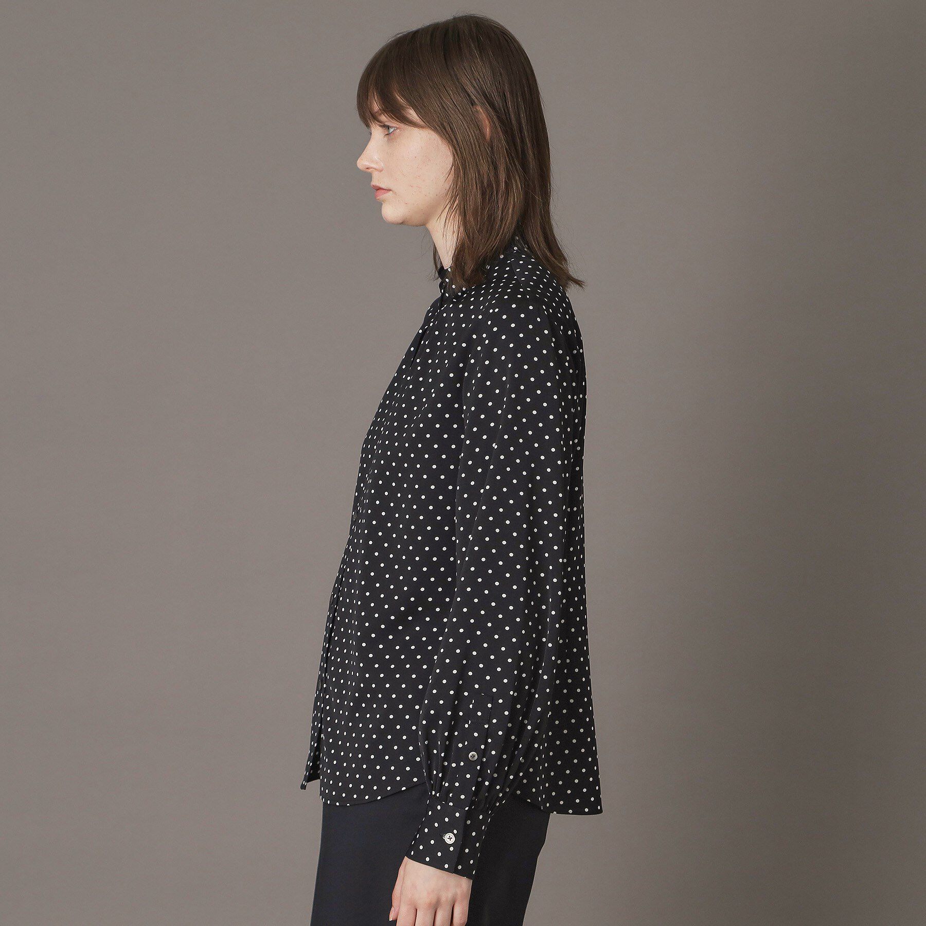 DRESSTERIOR「ドットスタンドフリルネックブラウス」|シャツ・ブラウス|