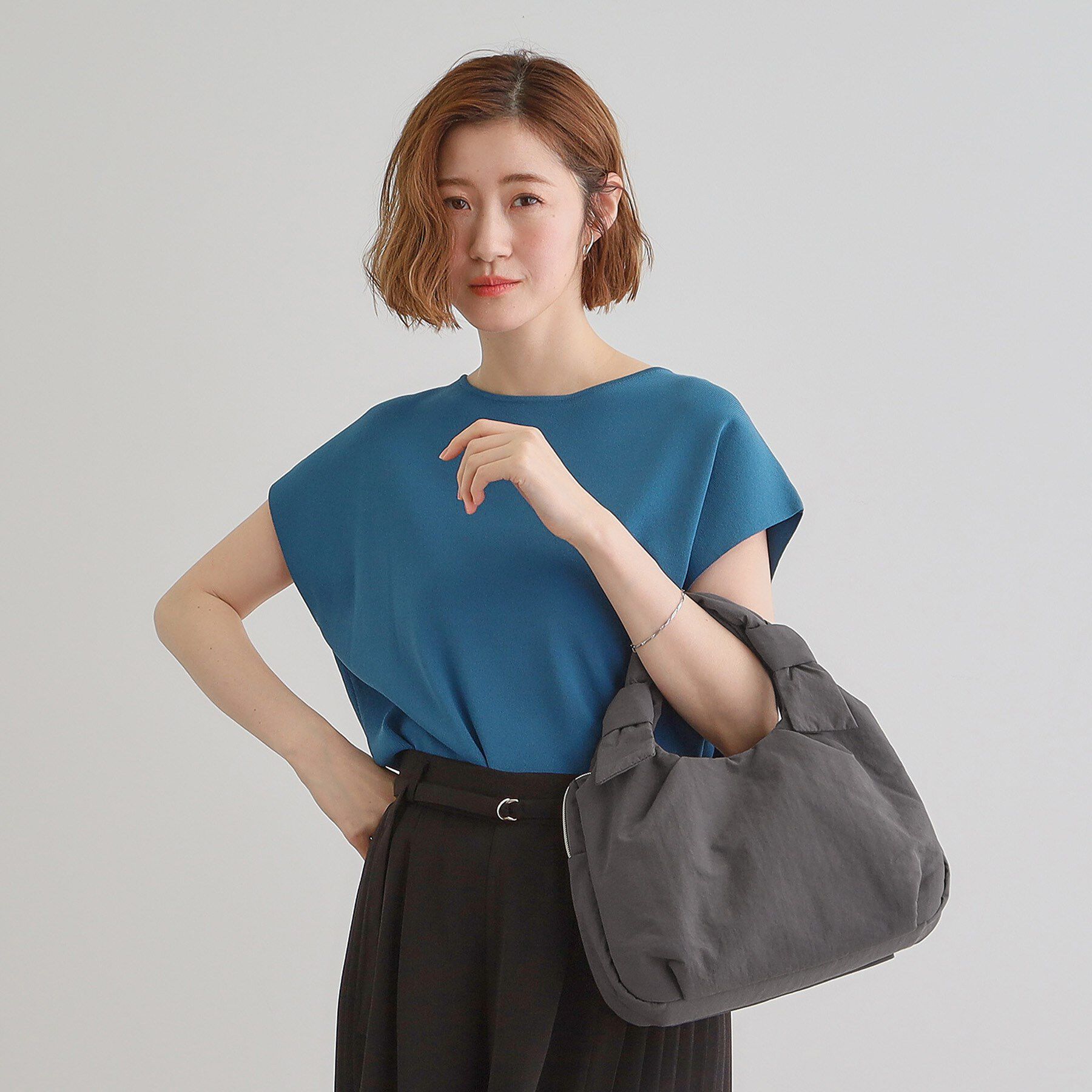 grove「【晴れの日も雨の日も】撥水アオリハンドルノットナイロン2WAYトート」|トートバッグ|