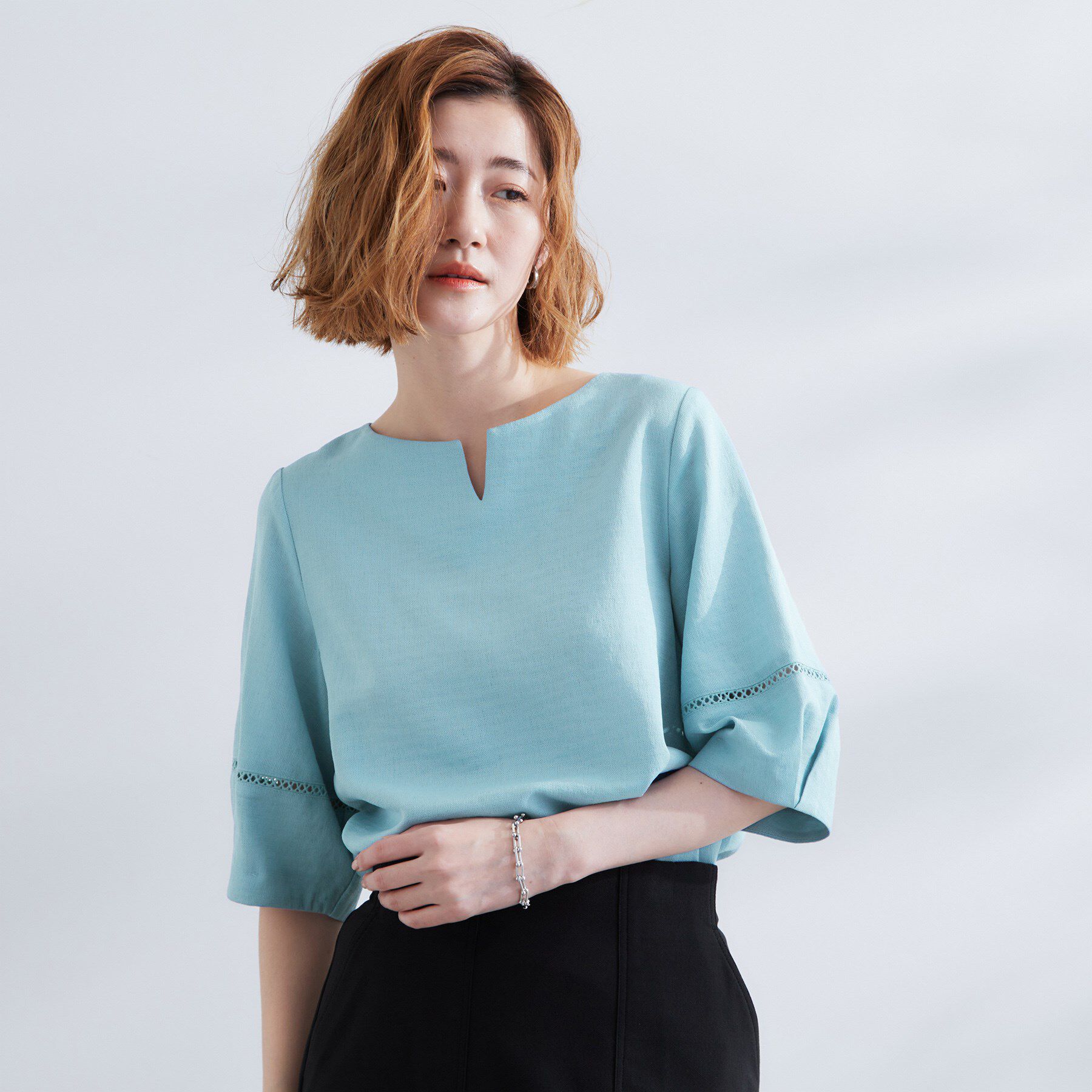 grove「お洒落に決まる 麻調袖コンシャスブラウス」|シャツ・ブラウス|ブルー(091)