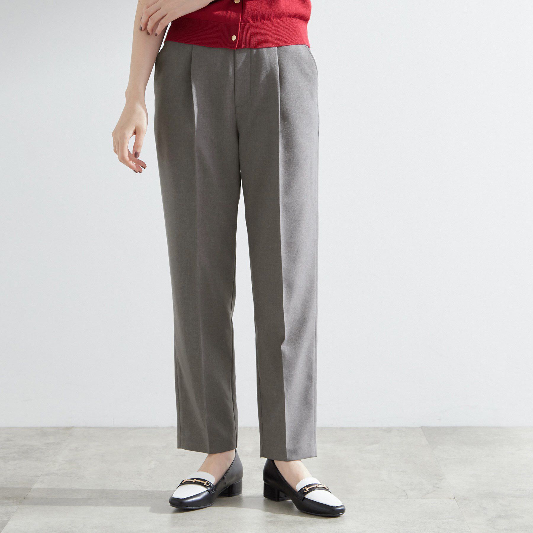 grove「【洗える/美脚ラインキープ】テーパードパンツ」|その他|