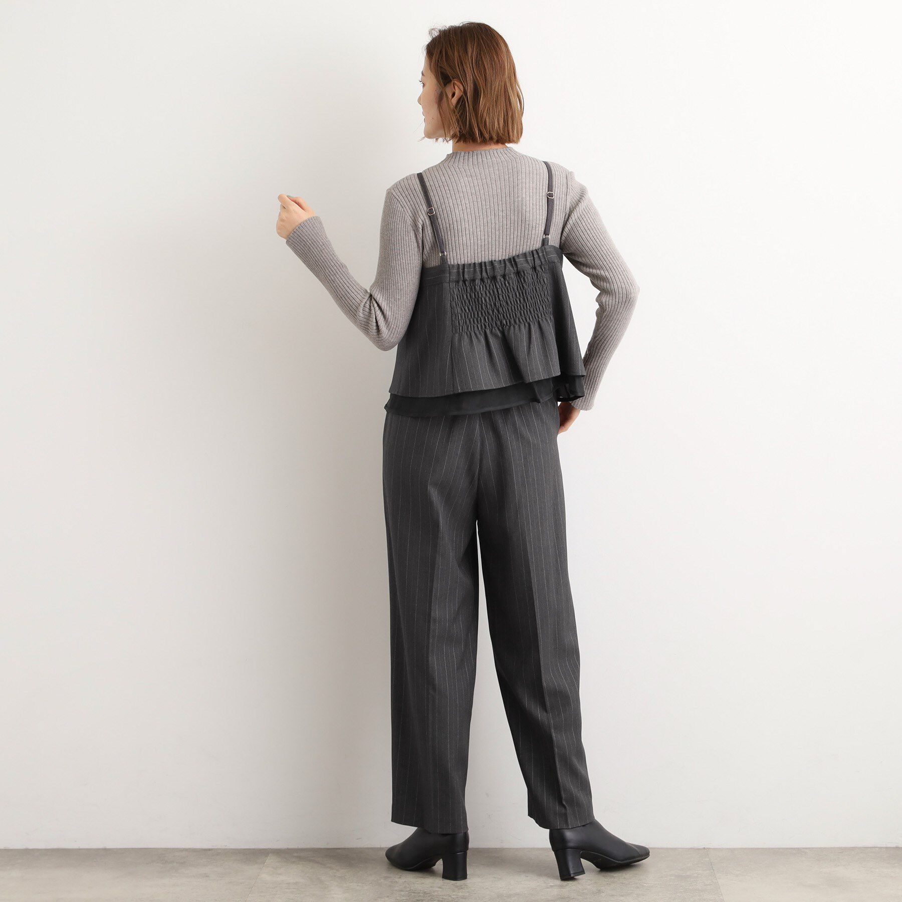 grove「【2点SET/体型カバー】透け感とレイヤードで大人の遊び心を、ビスチェSET UP」|スーツ|