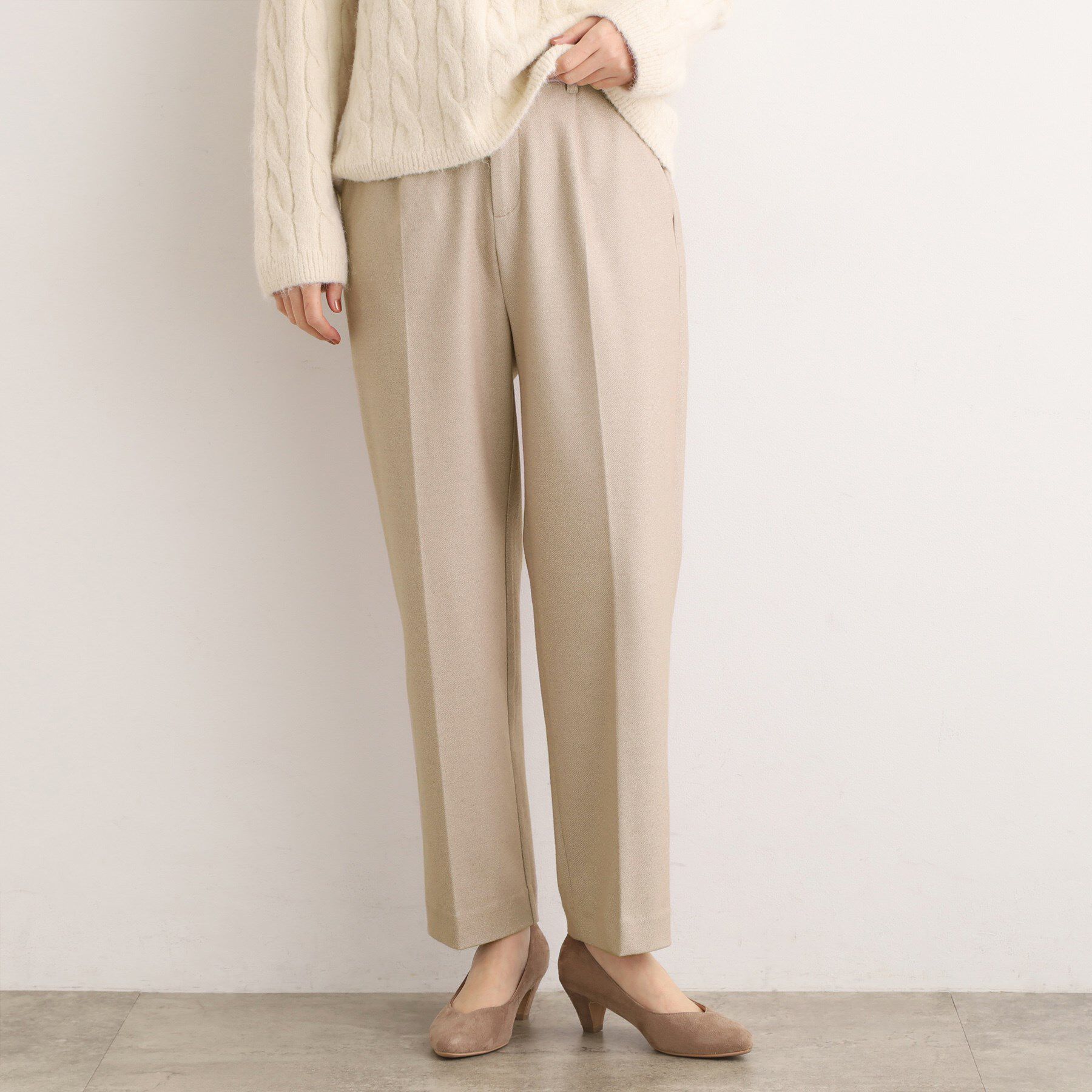 grove「【あったか起毛】きれいも暖かさも叶える、スーパーストレッチテーパードパンツ」|その他|ベージュ(052)