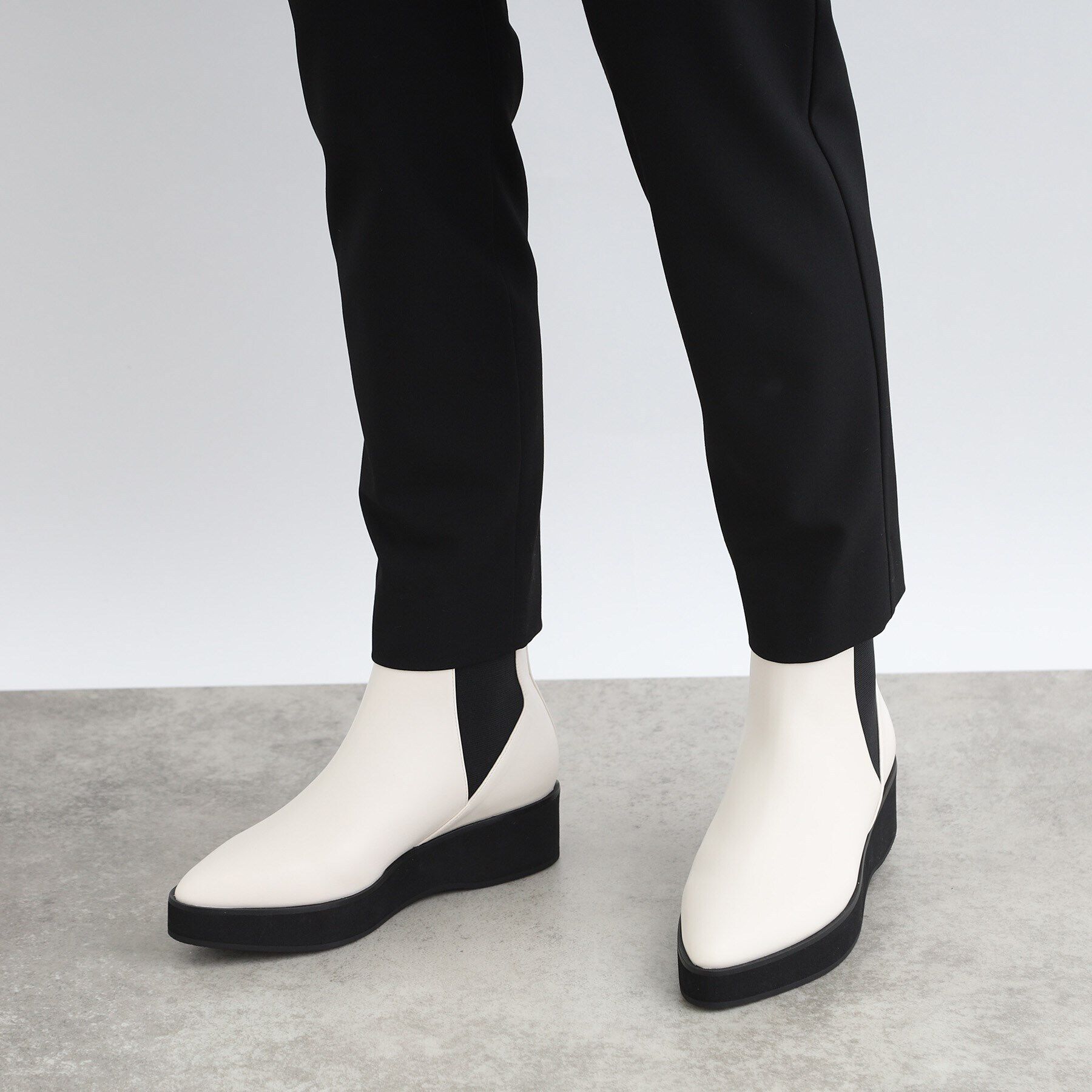 INDIVI「【合皮】シャープサイドゴアブーツ」|ショートブーツ|